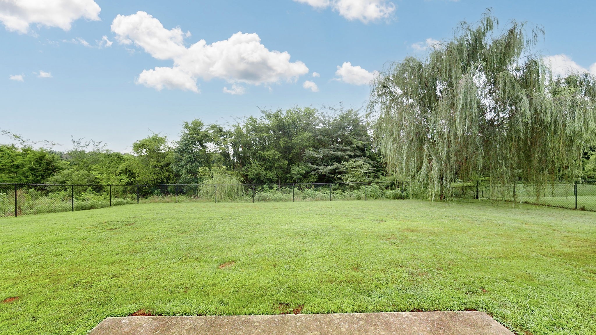 2843 Ridgewood Dr
