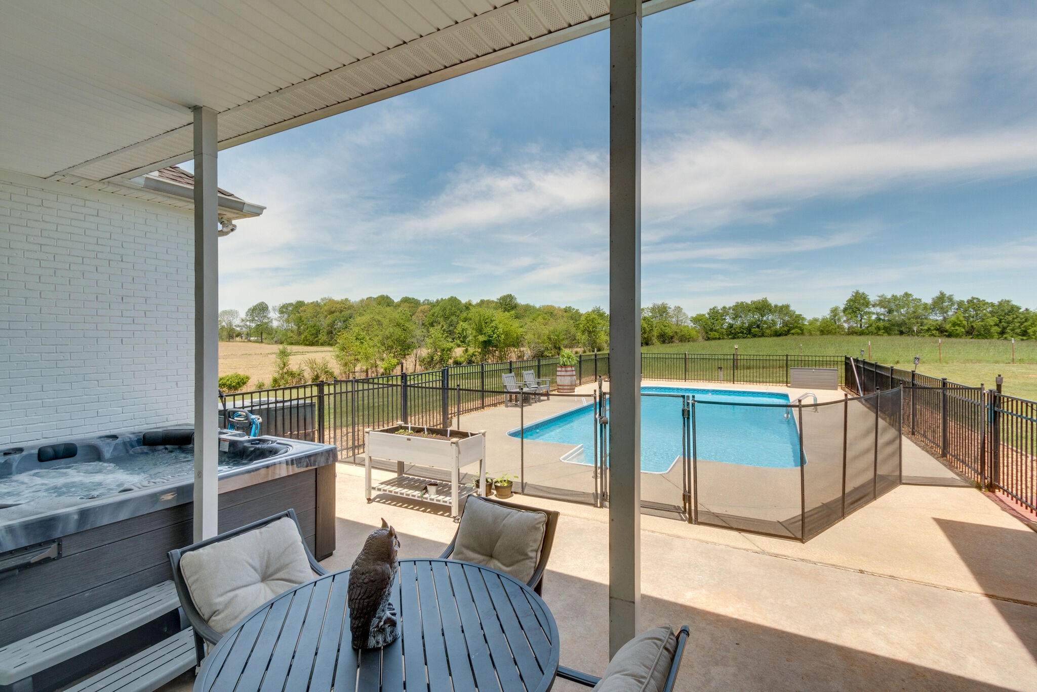 1281 Hillsboro Viola Rd