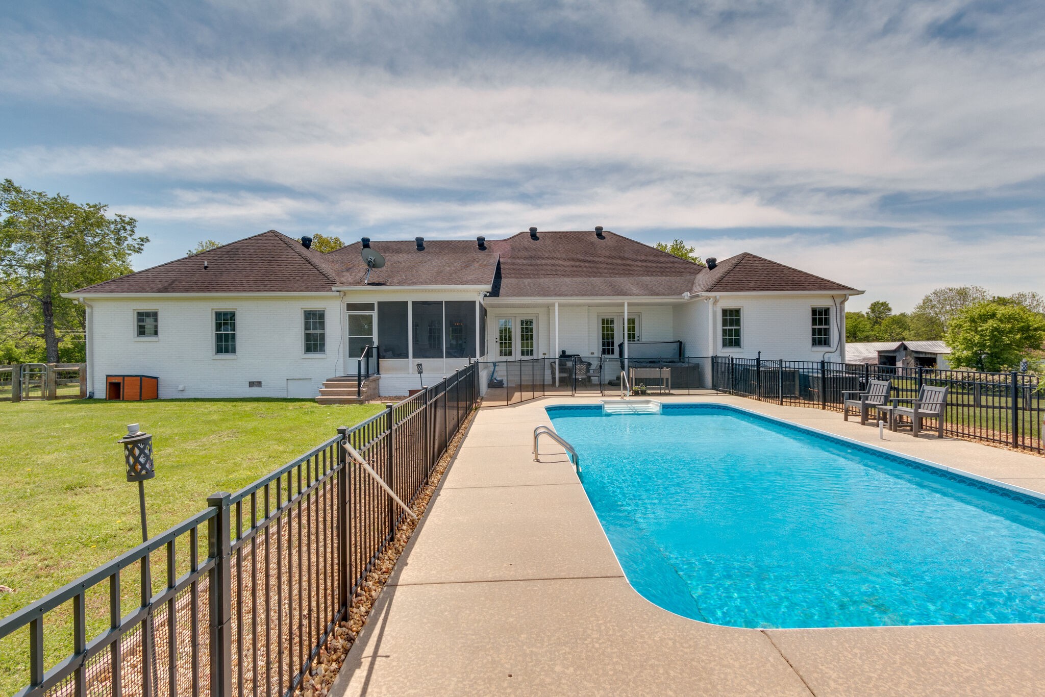 1281 Hillsboro Viola Rd