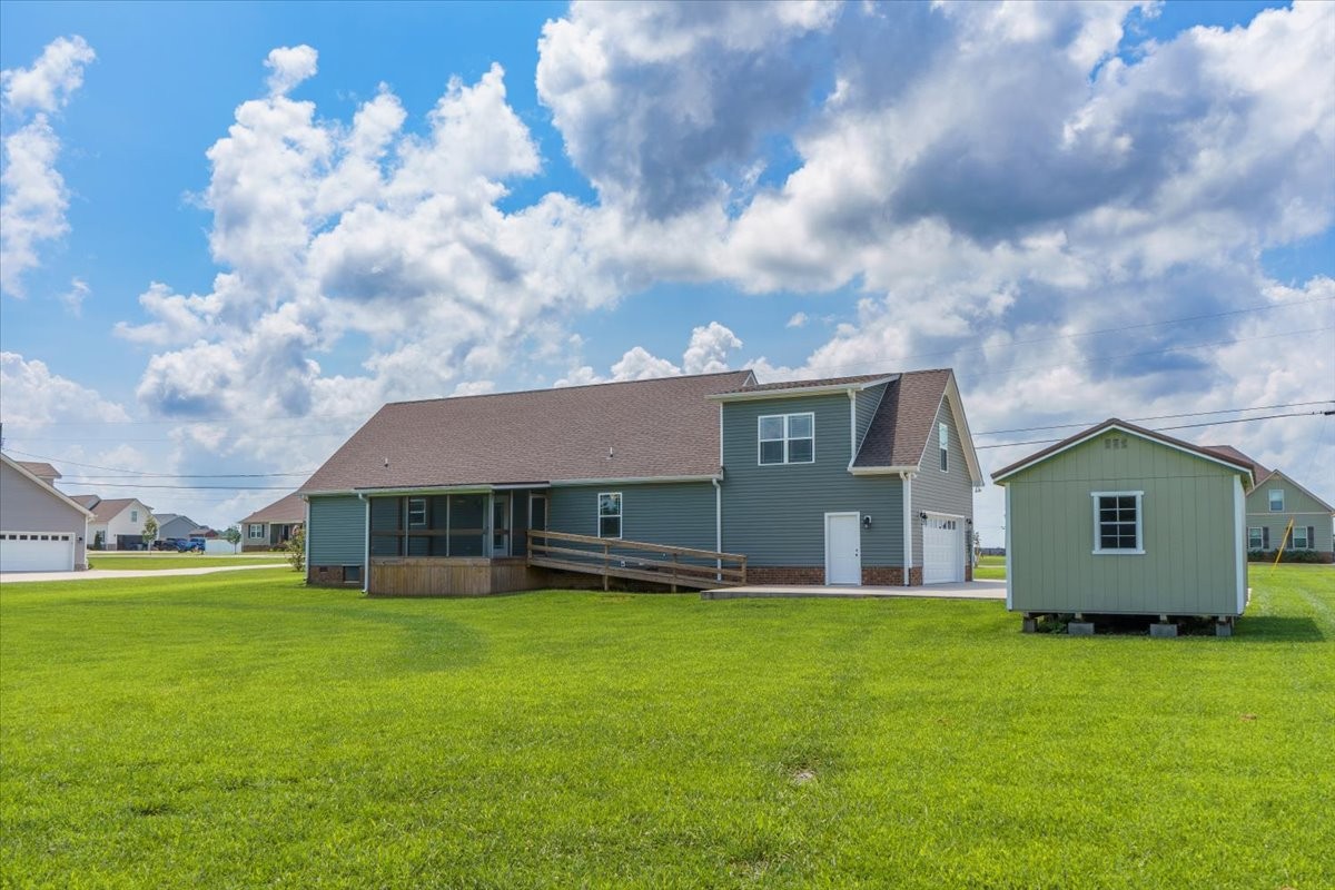 564 Richland Farms Dr