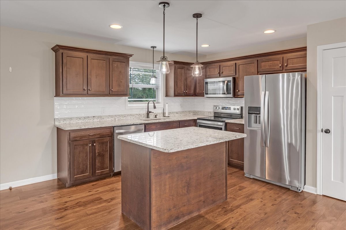 564 Richland Farms Dr