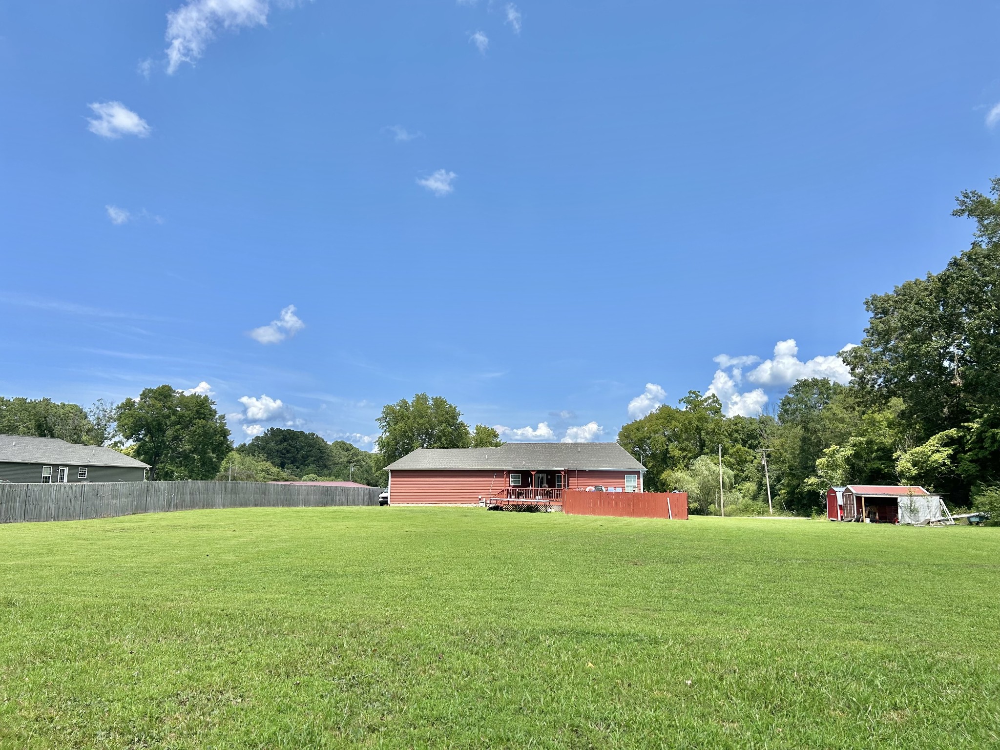 402 Highland Dr