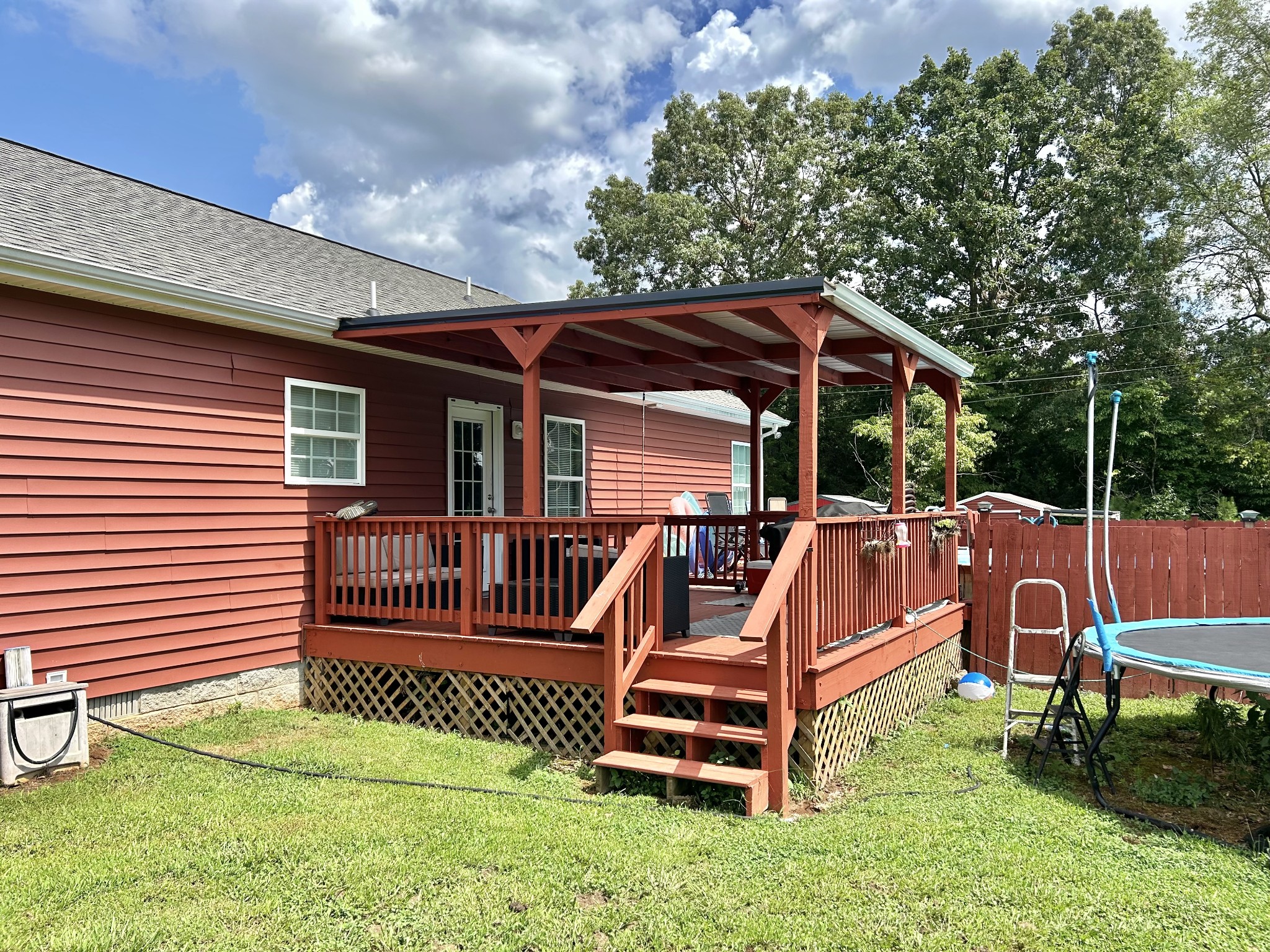 402 Highland Dr