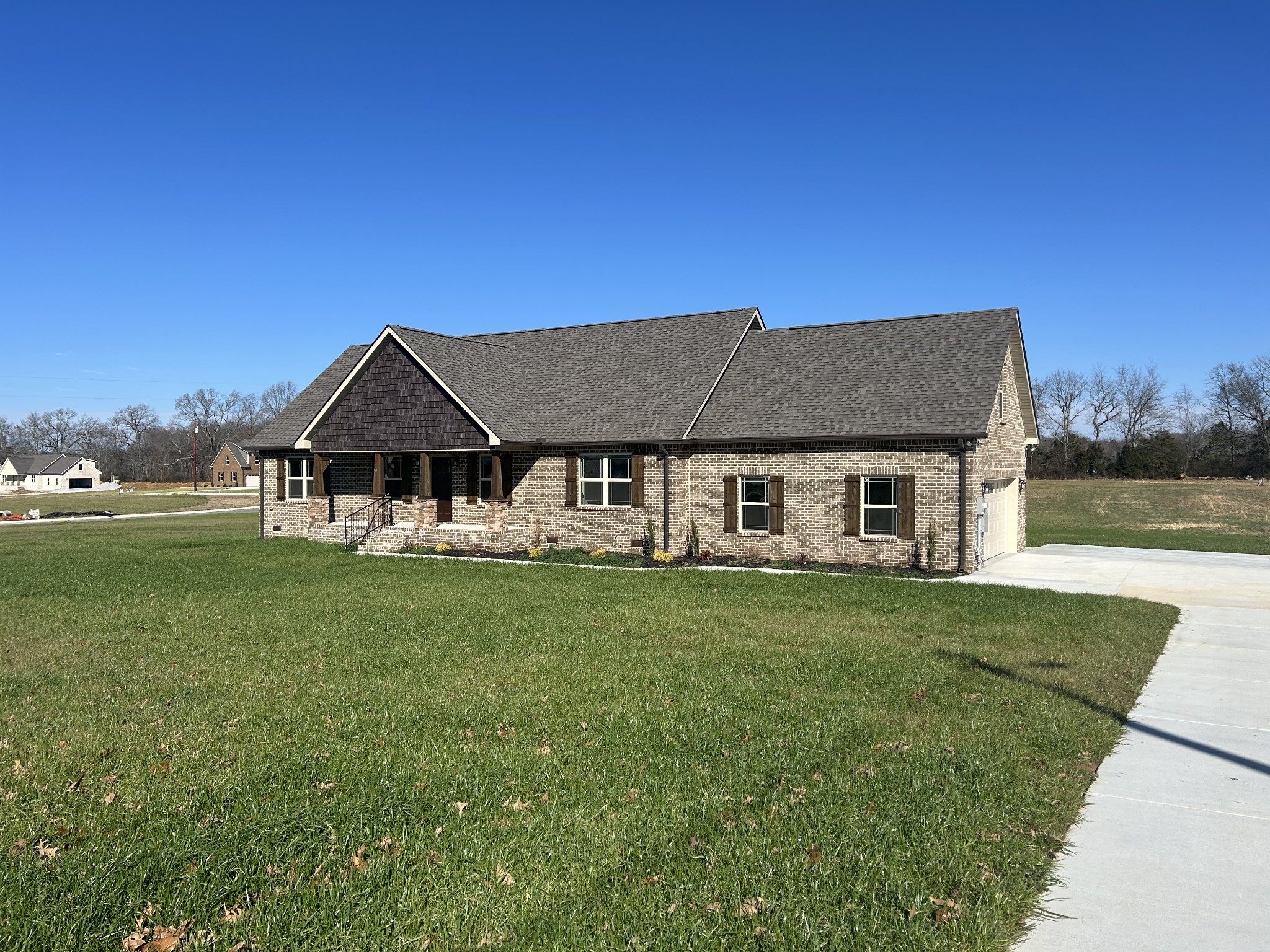 70 Randall Ln