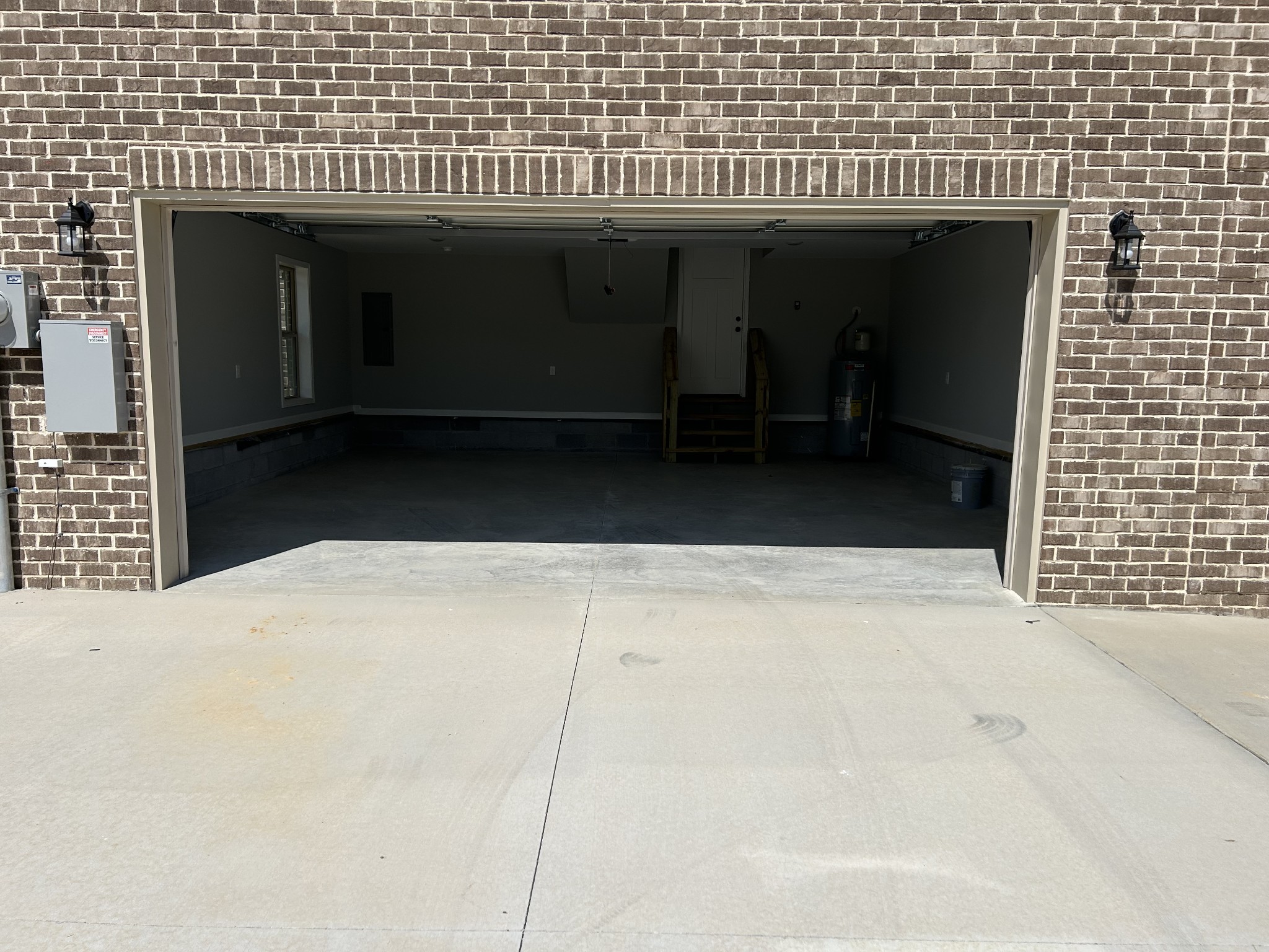 70 Randall Ln