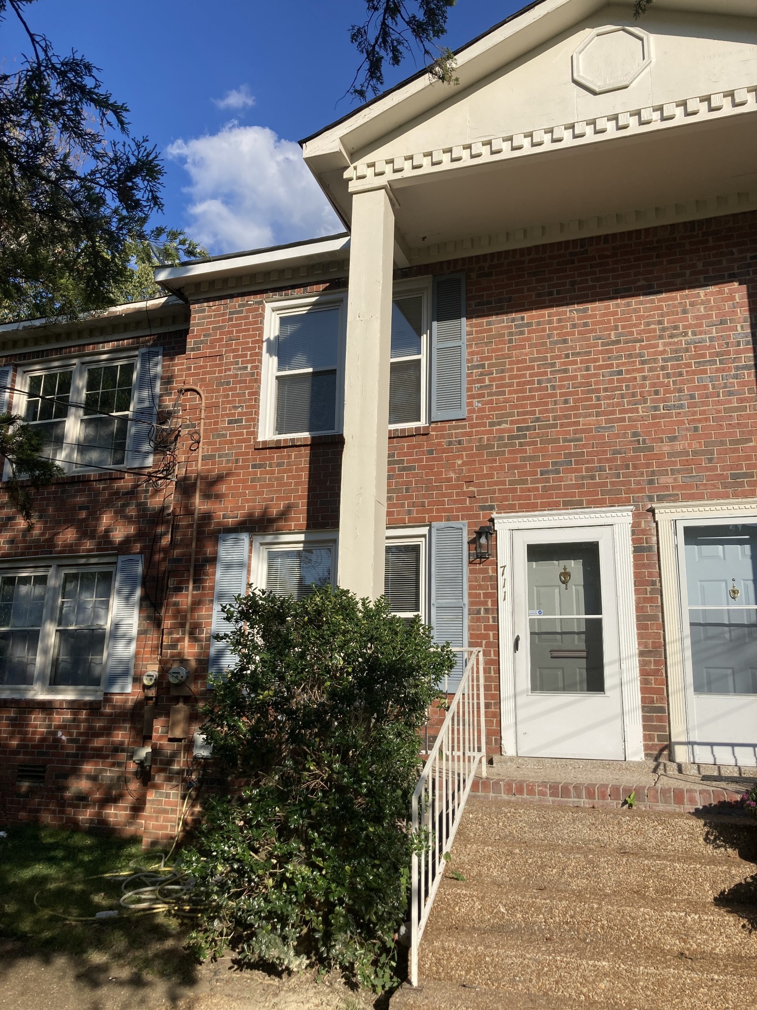 711 Holder Dr