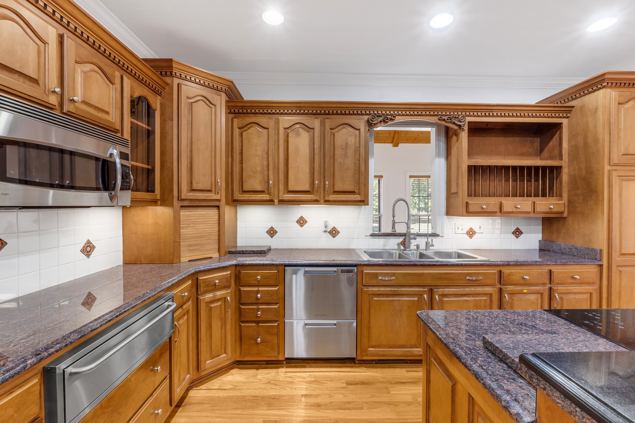 307 New Kent Ct
