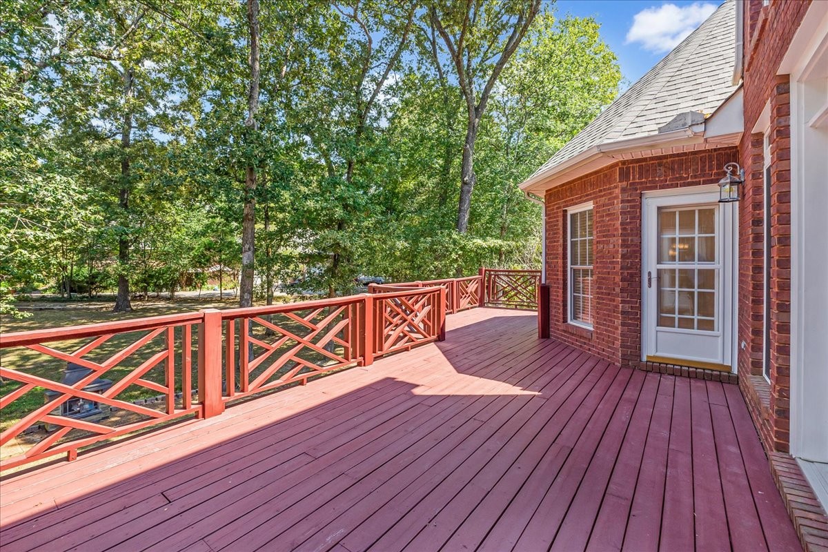 307 New Kent Ct