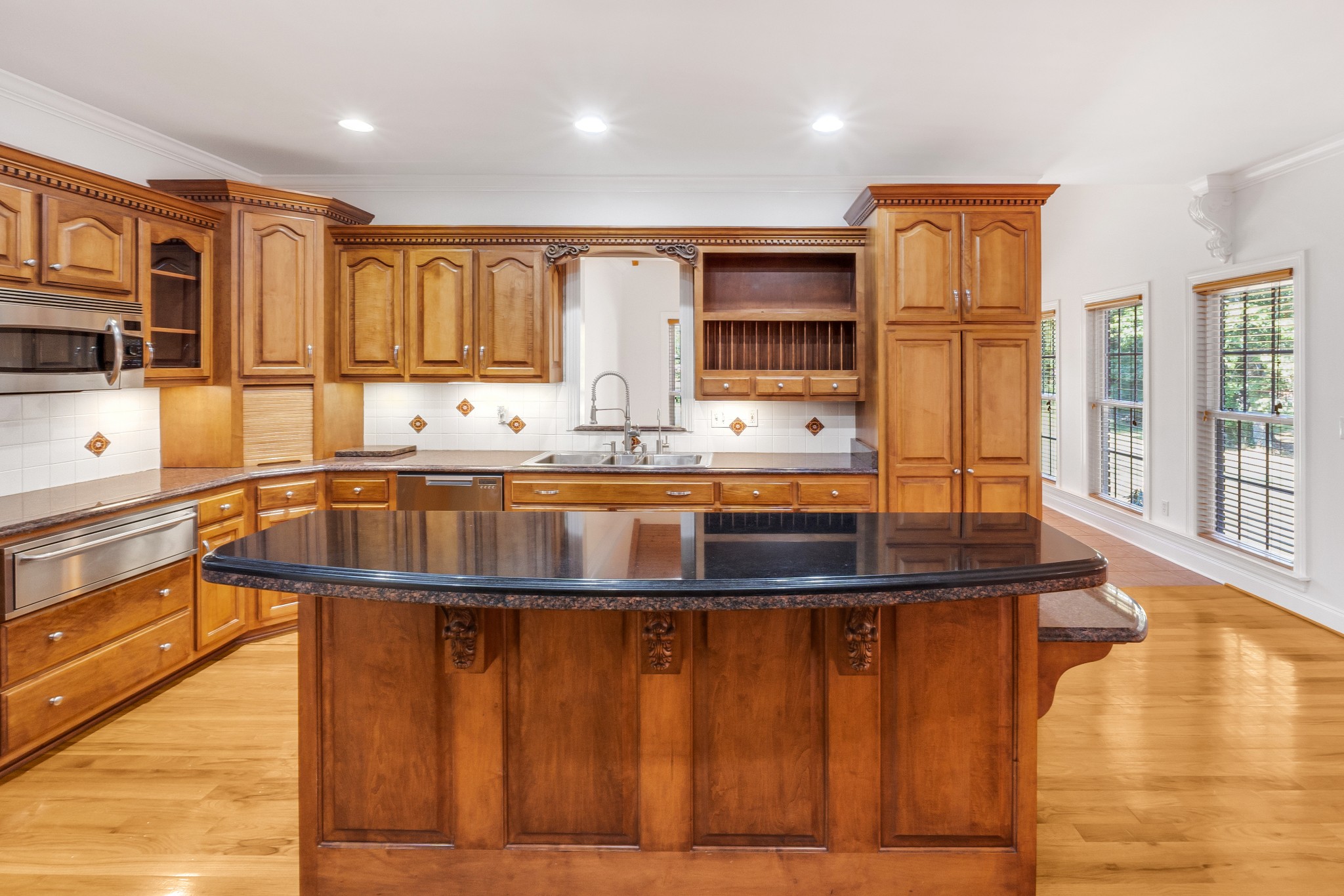 307 New Kent Ct