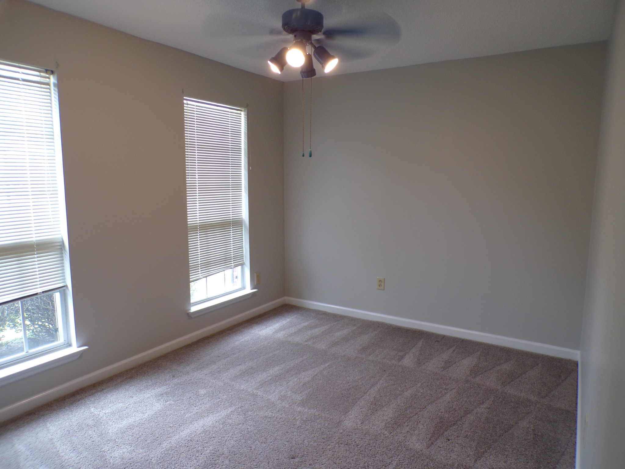 1600 N Washington St Unit: 13
