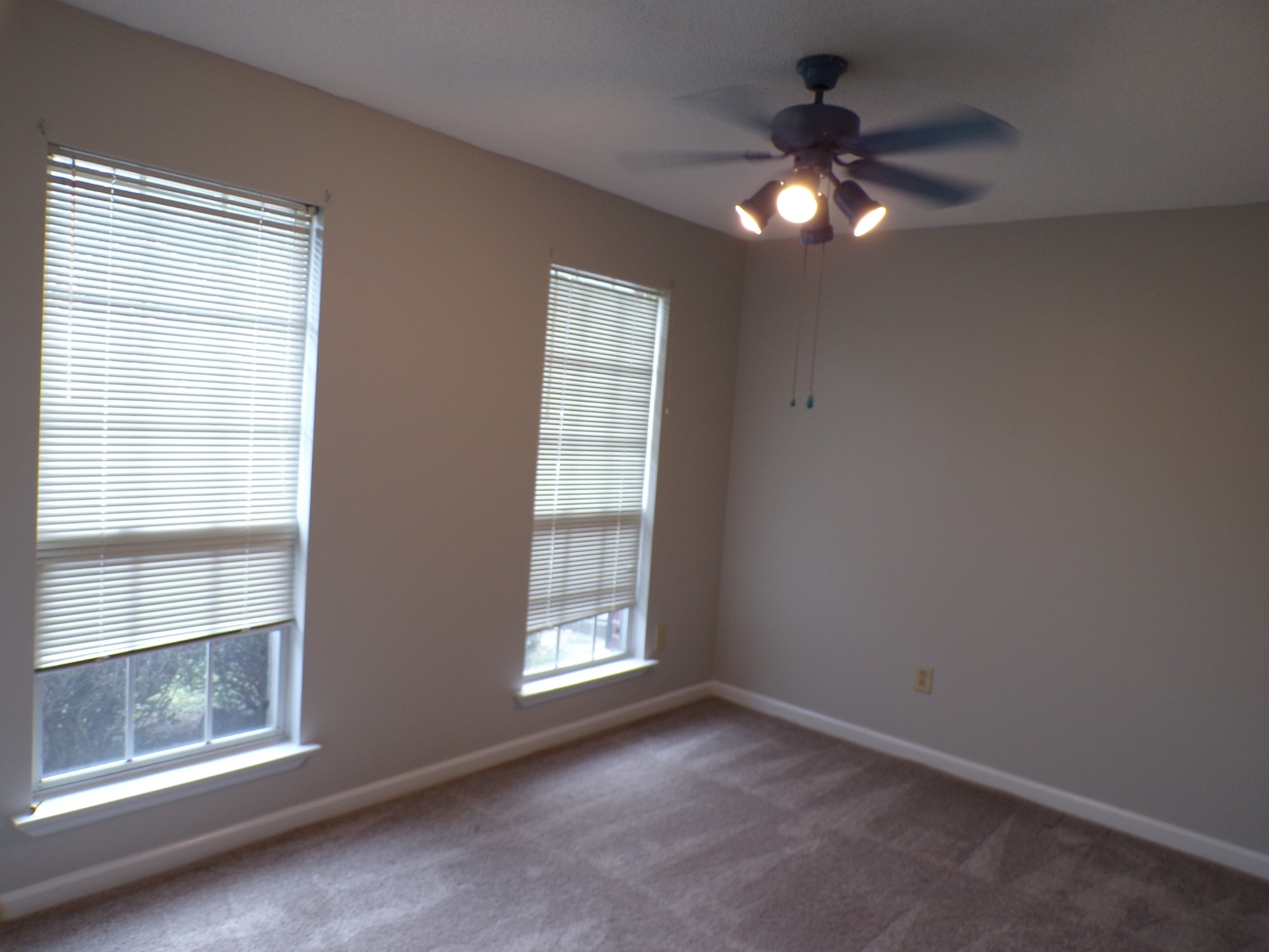 1600 N Washington St Unit: 13