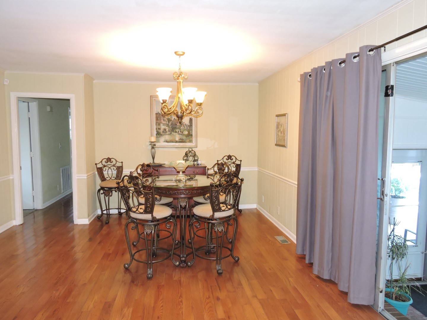 350 Belmar Cir