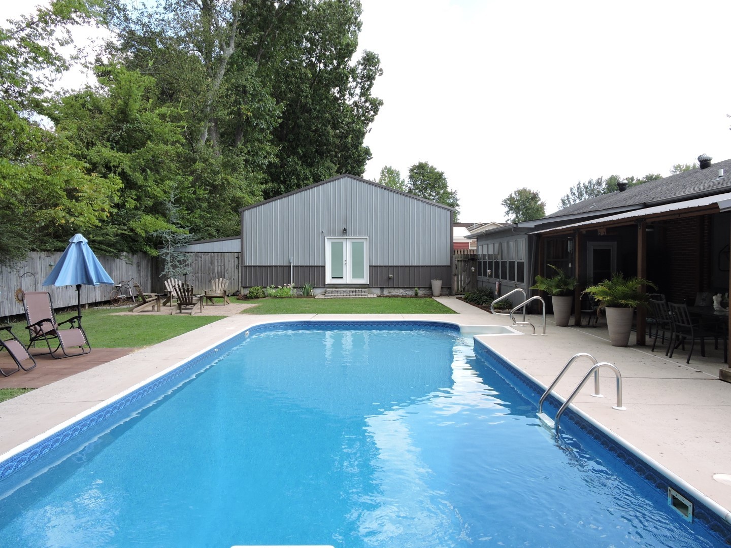 350 Belmar Cir