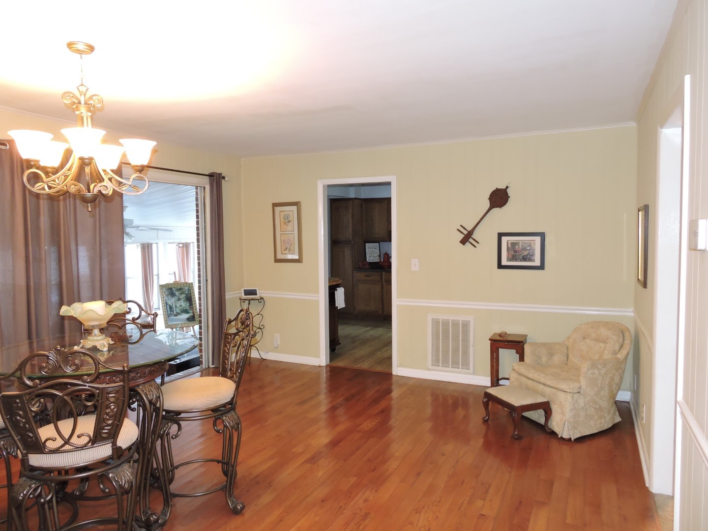 350 Belmar Cir