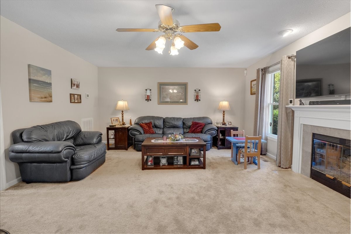 2233 Red Mile Rd