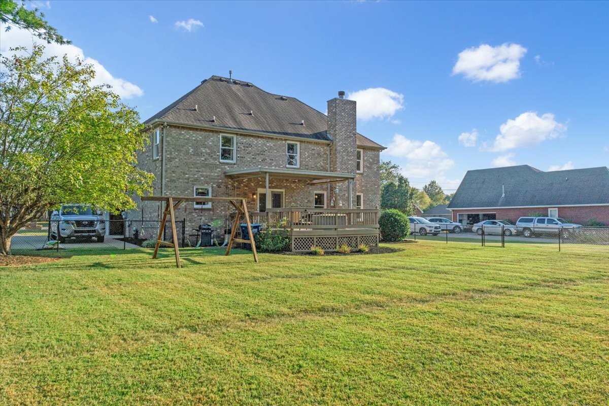 2233 Red Mile Rd