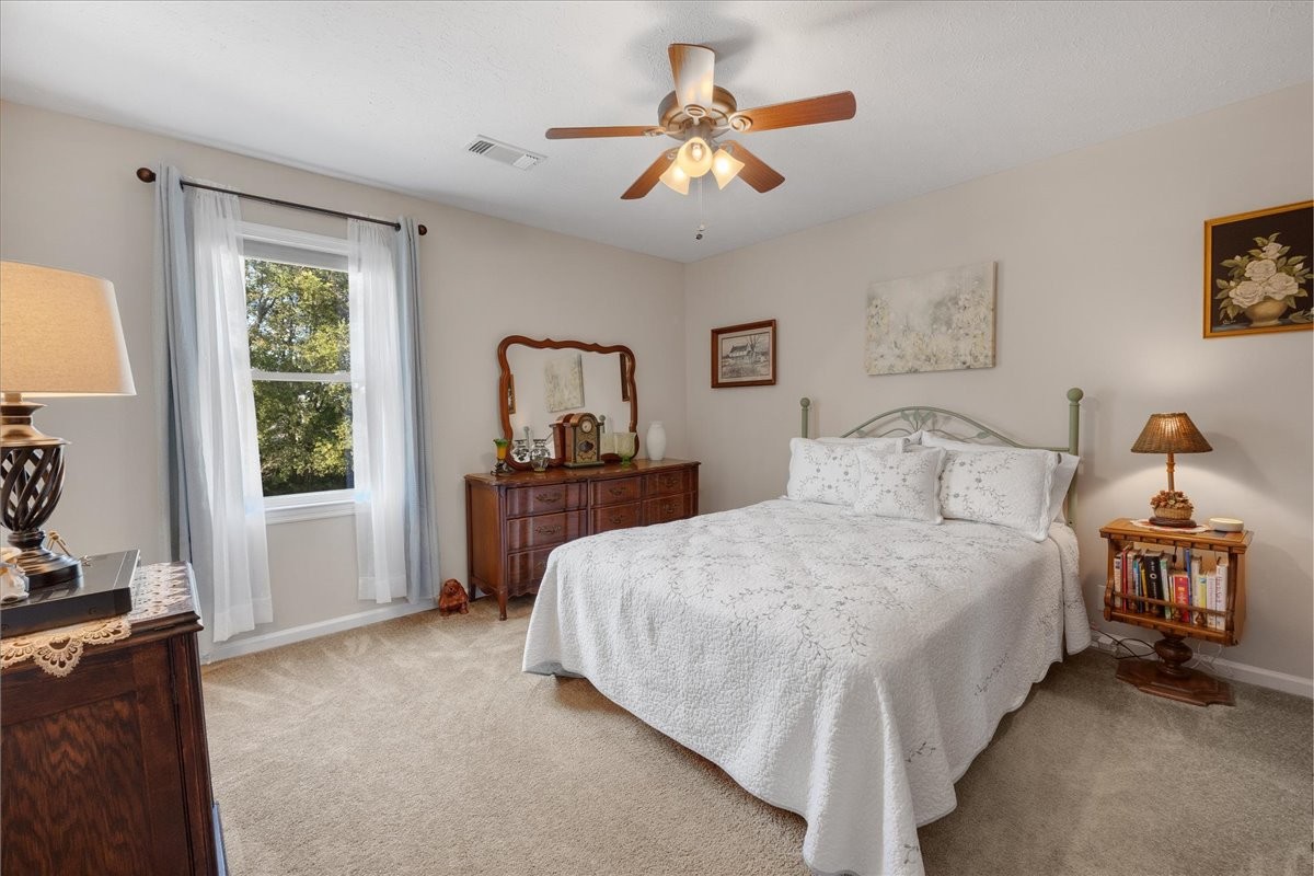2233 Red Mile Rd