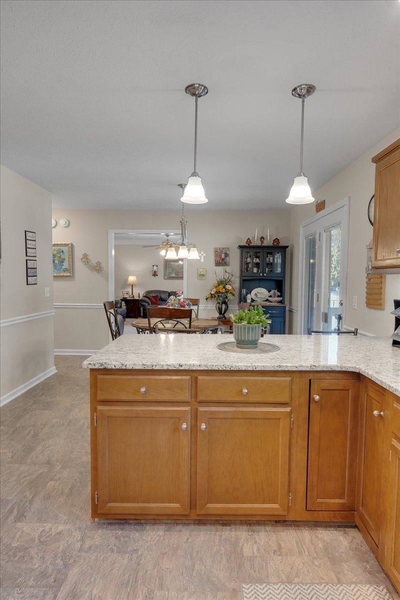2233 Red Mile Rd