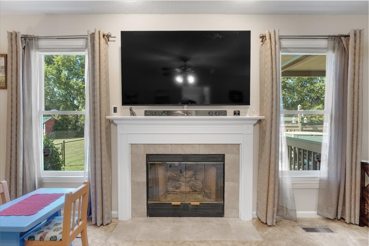 2233 Red Mile Rd