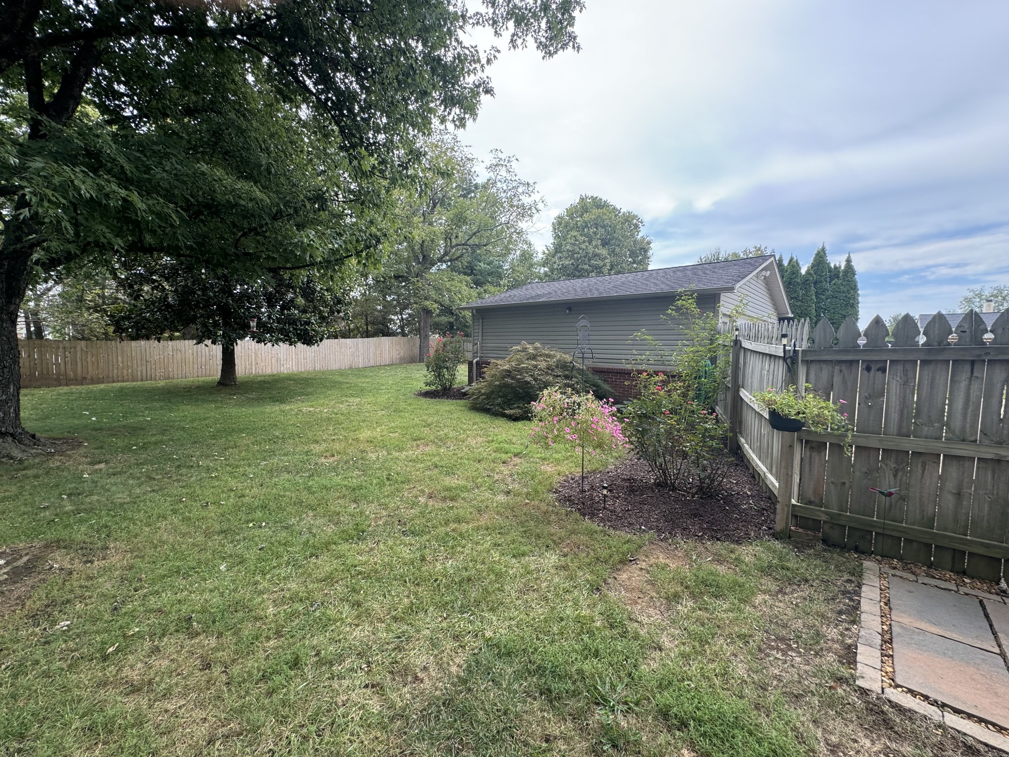 297 Huntington Dr