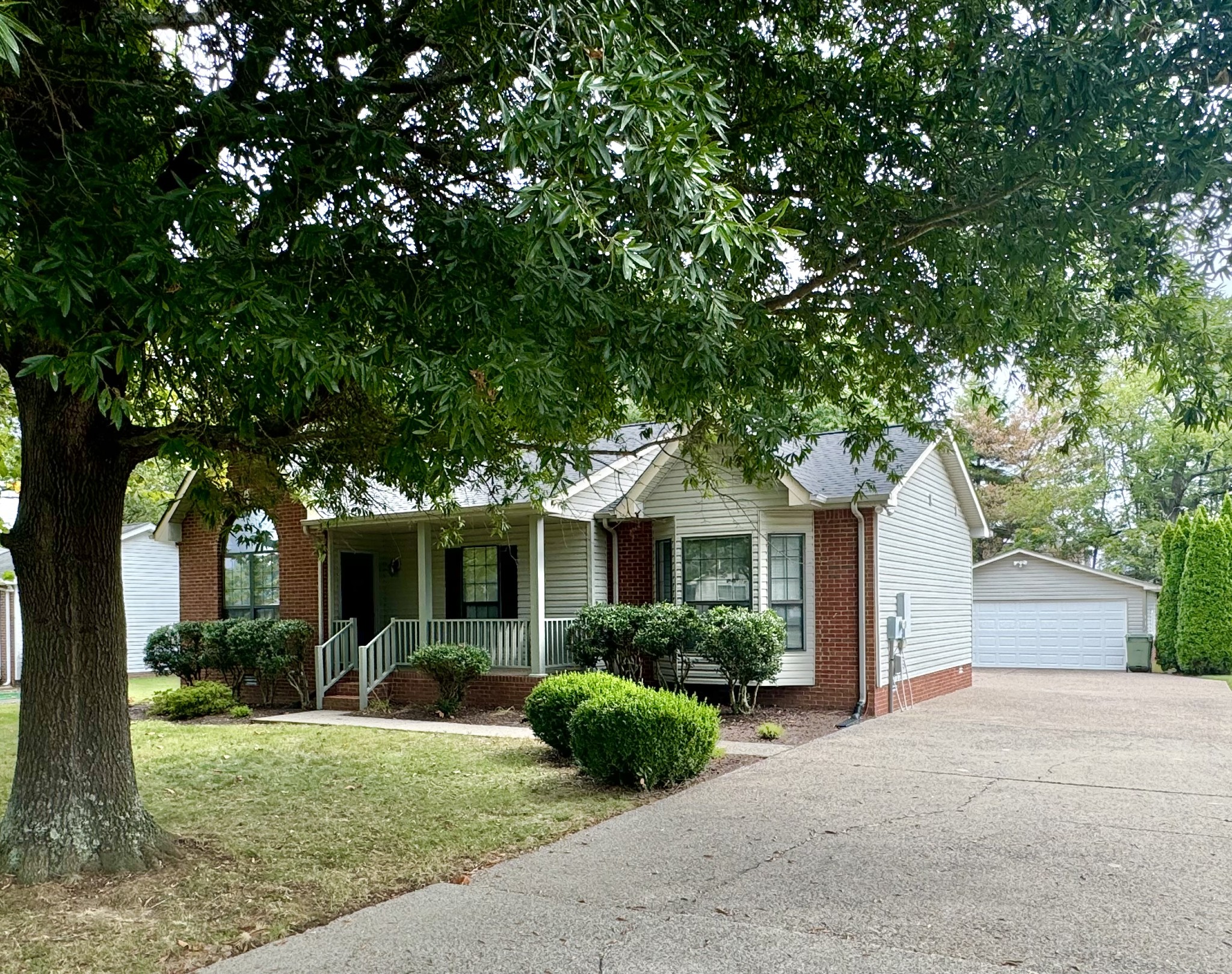 297 Huntington Dr
