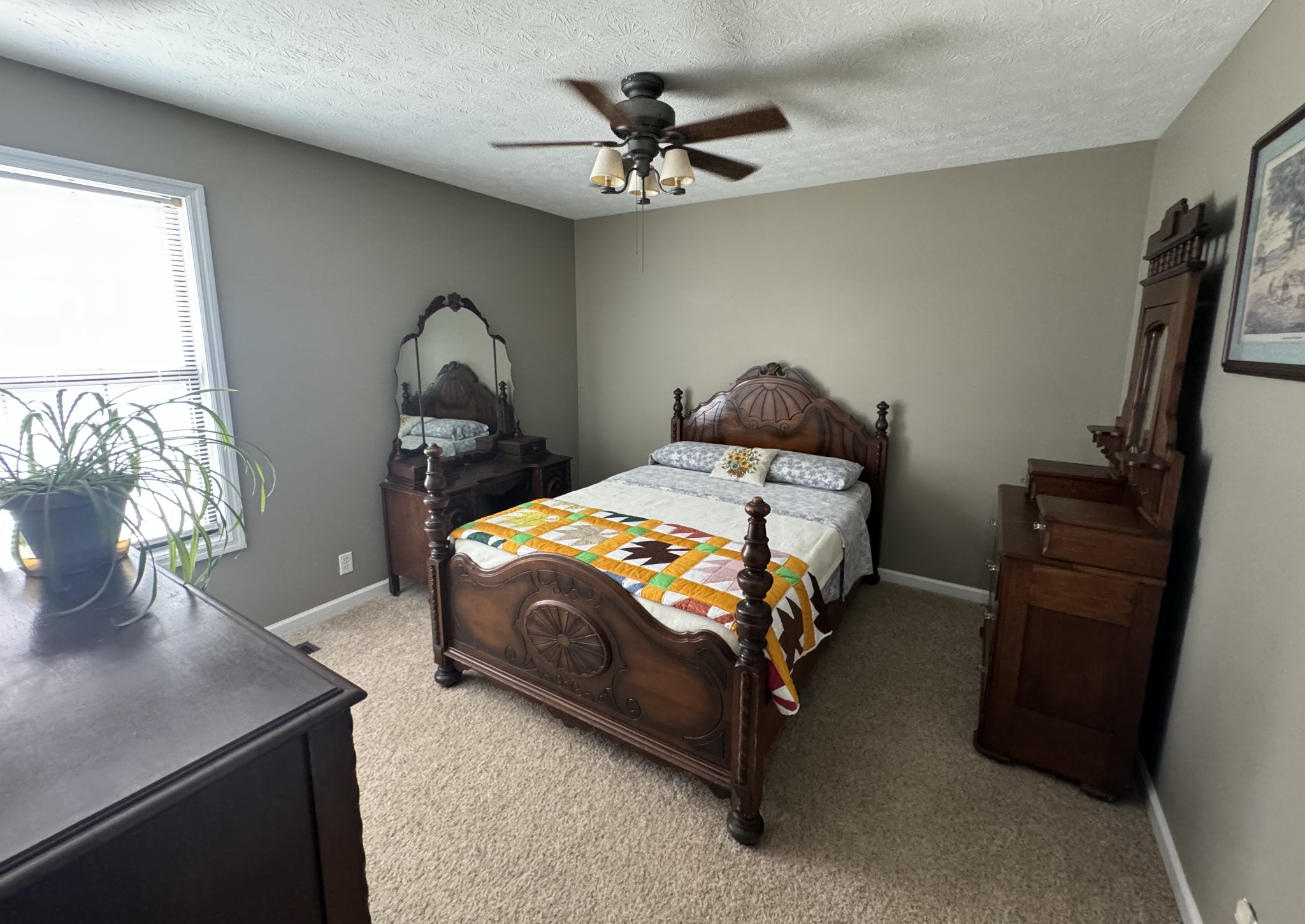 297 Huntington Dr