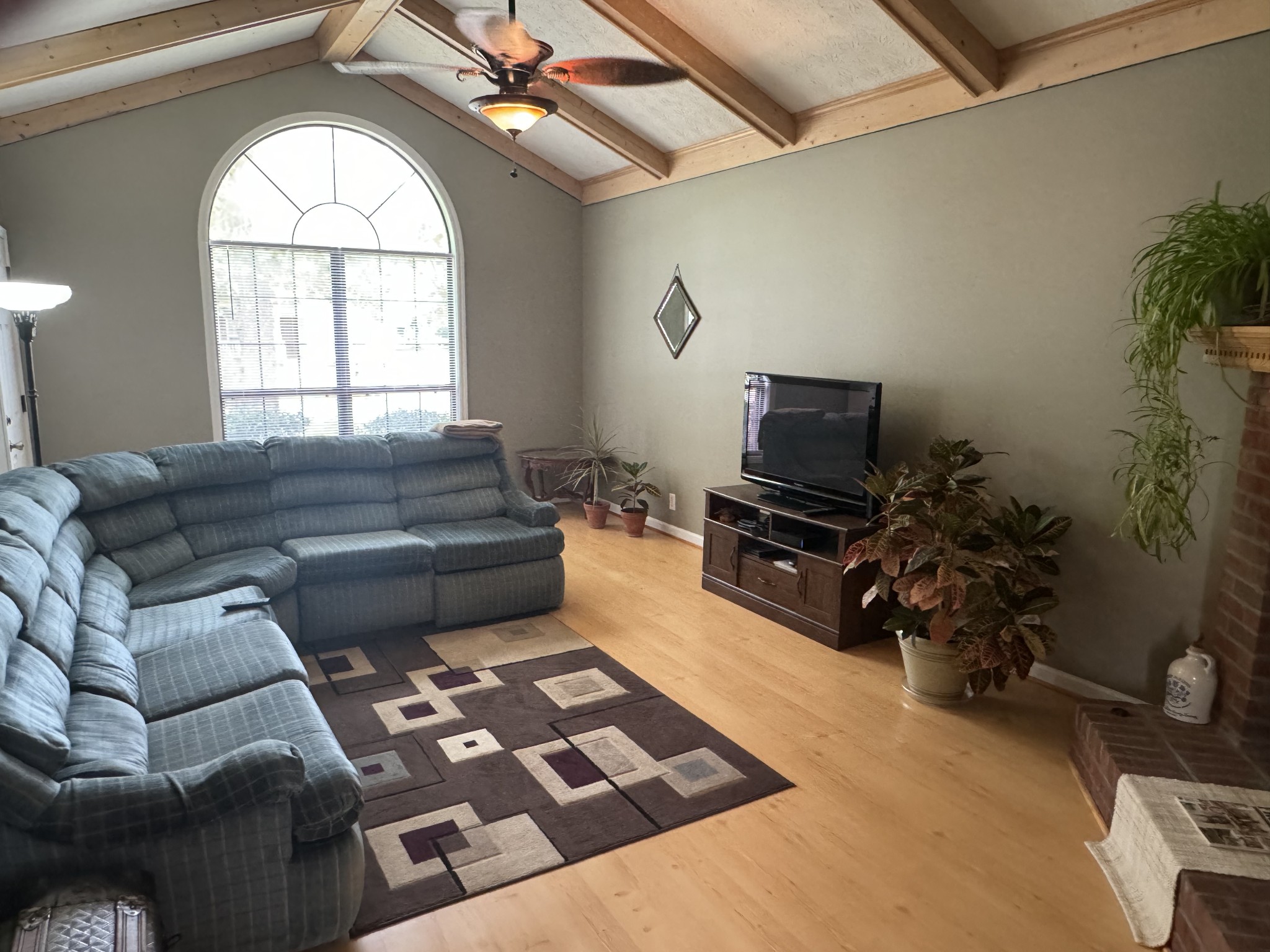 297 Huntington Dr