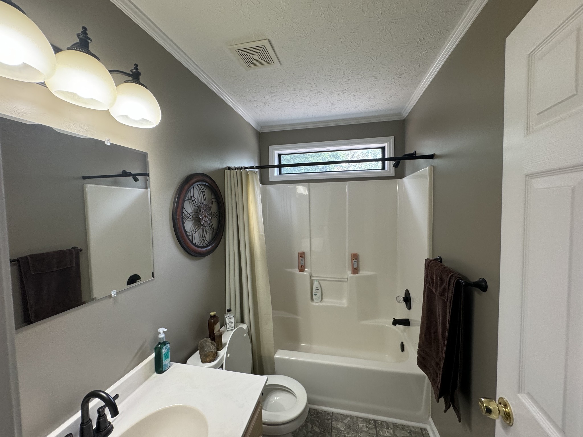 297 Huntington Dr