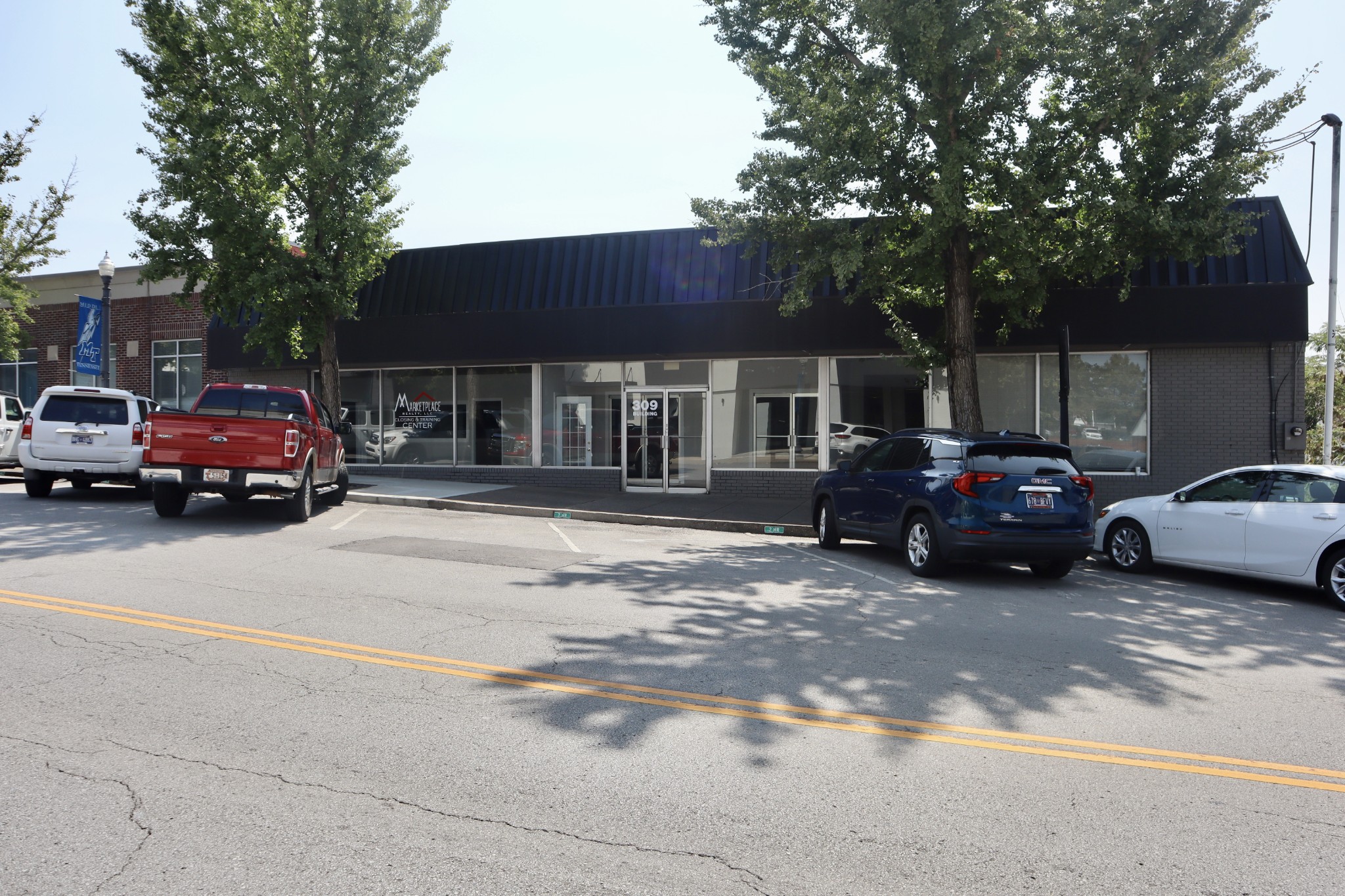 309 W Main St