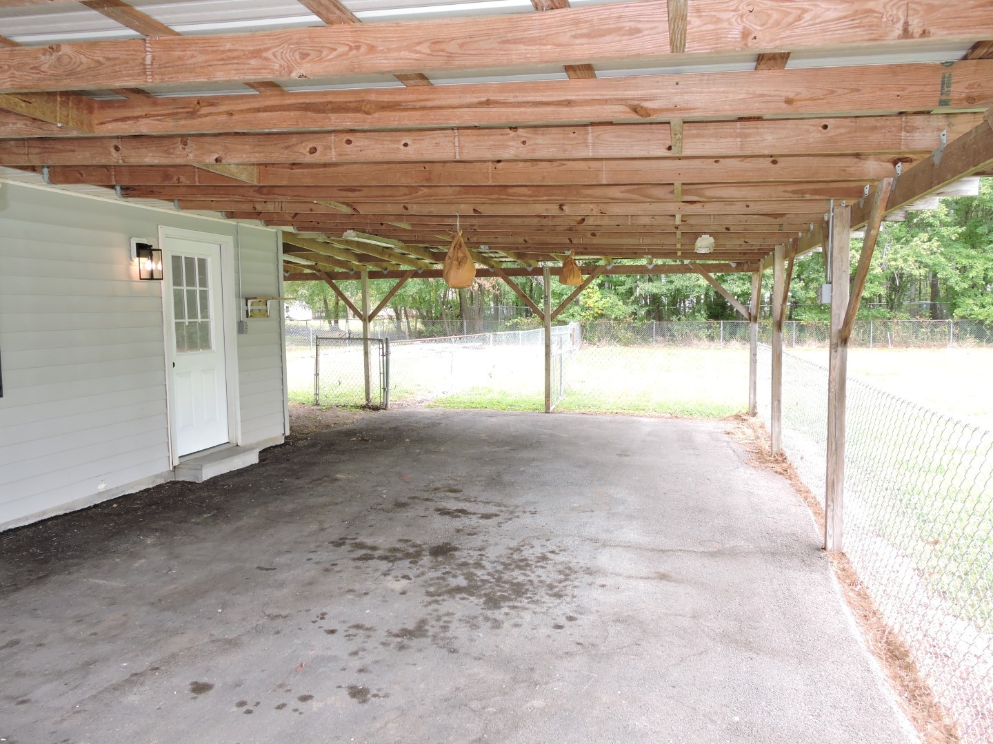 94 Dale Dr