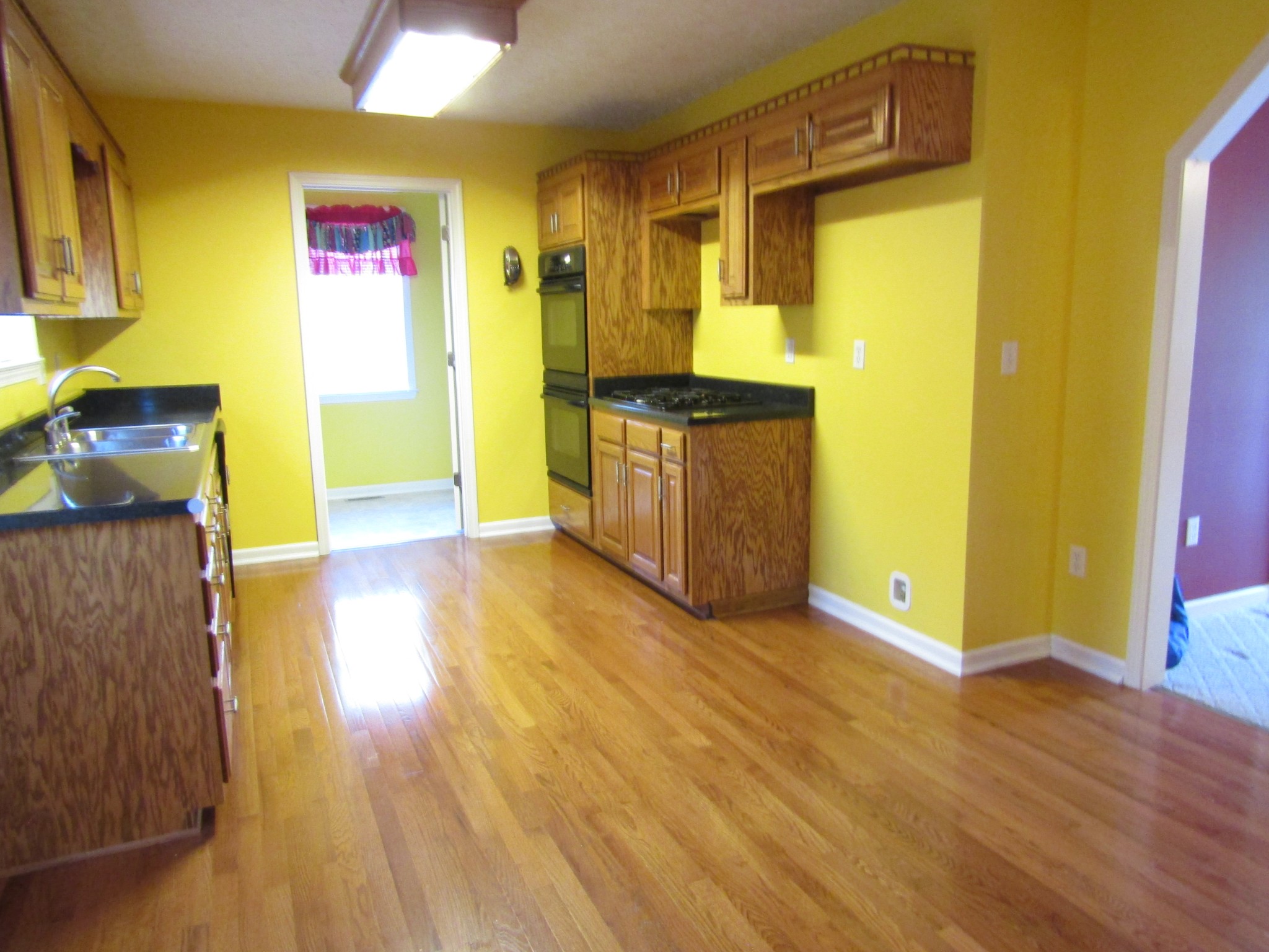 371 Hillcrest Rd
