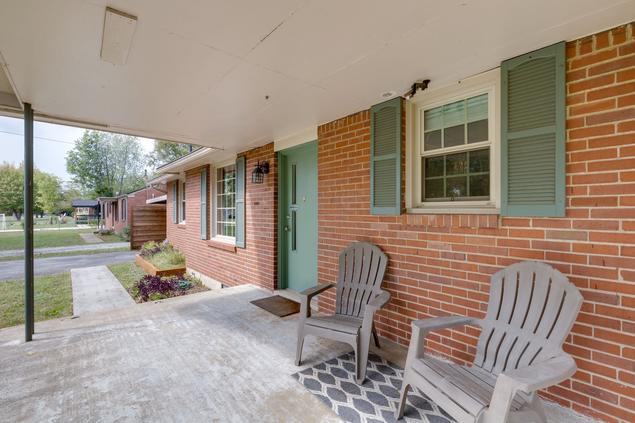 1911 Sherrill Blvd