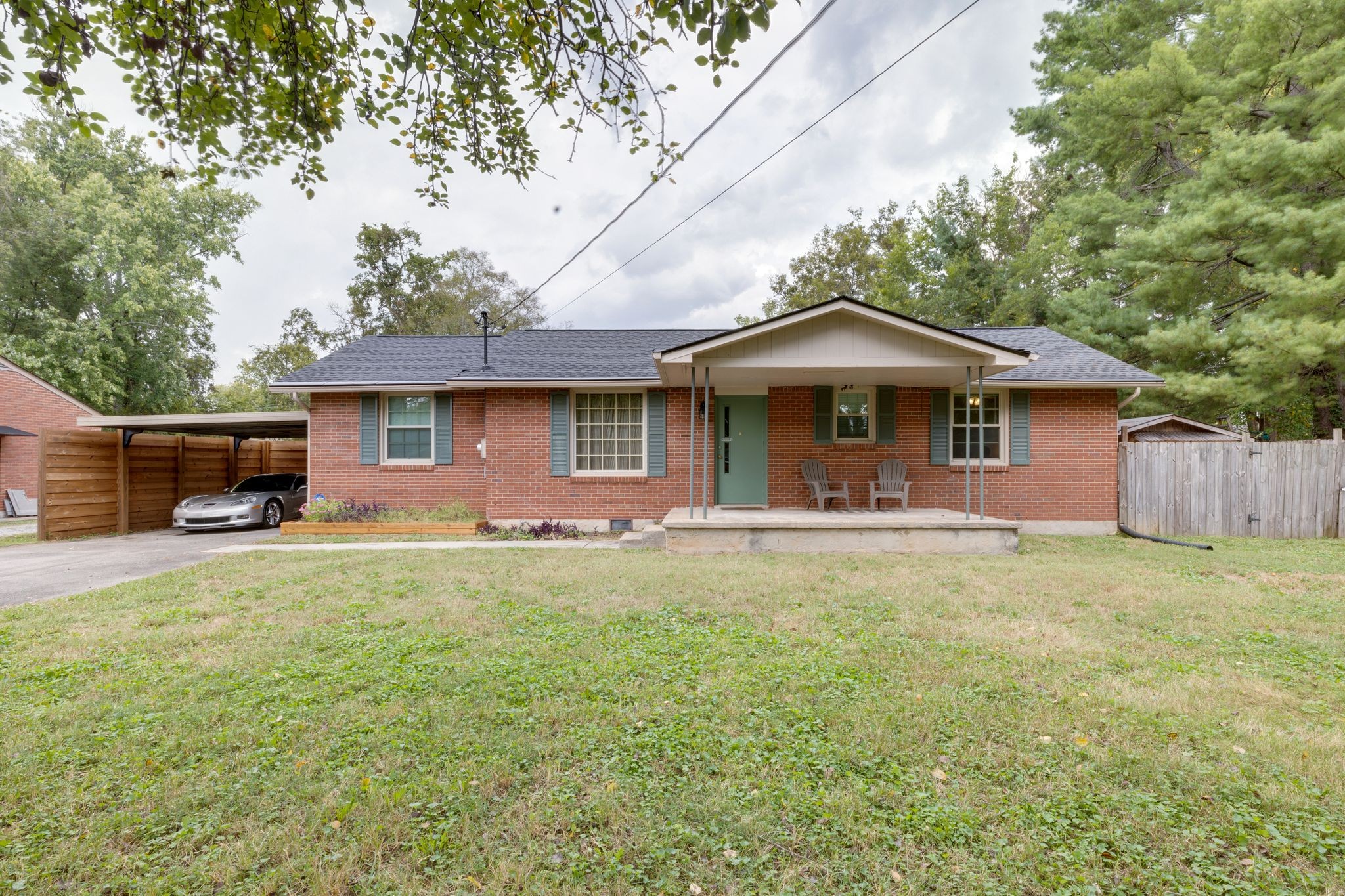 1911 Sherrill Blvd