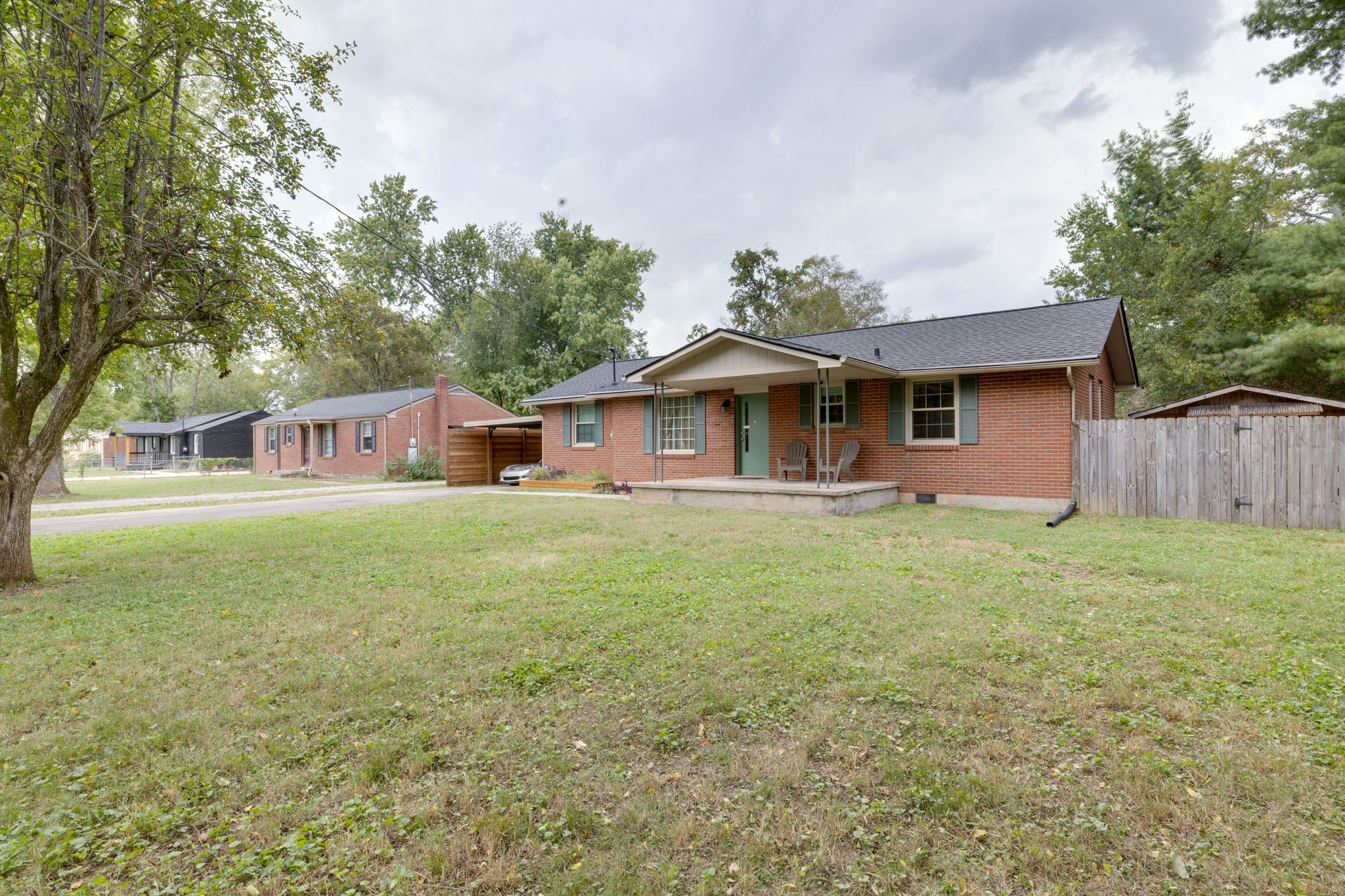 1911 Sherrill Blvd