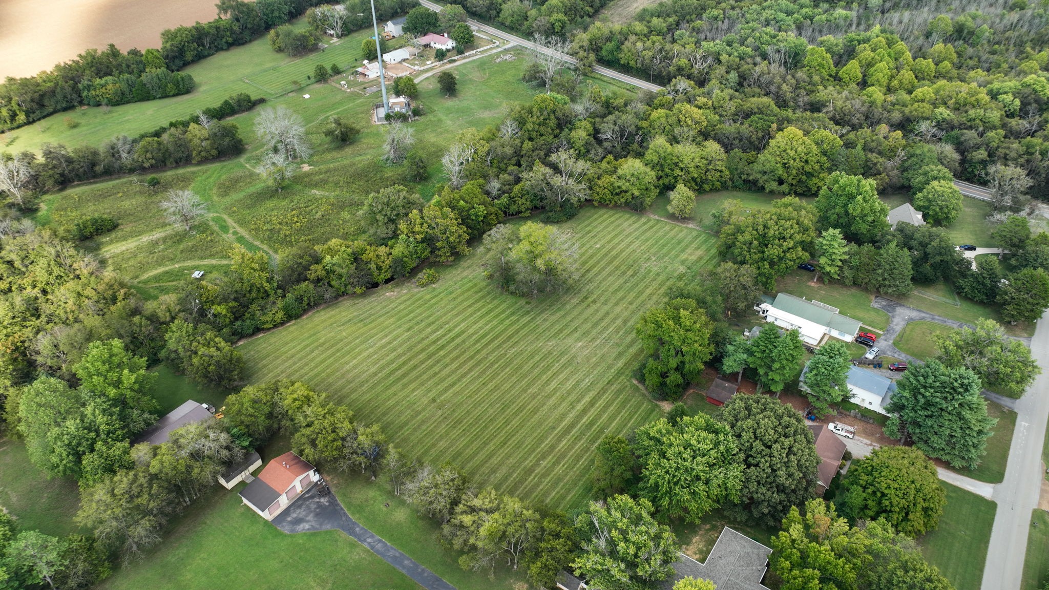 2125 Tulip Hill Dr