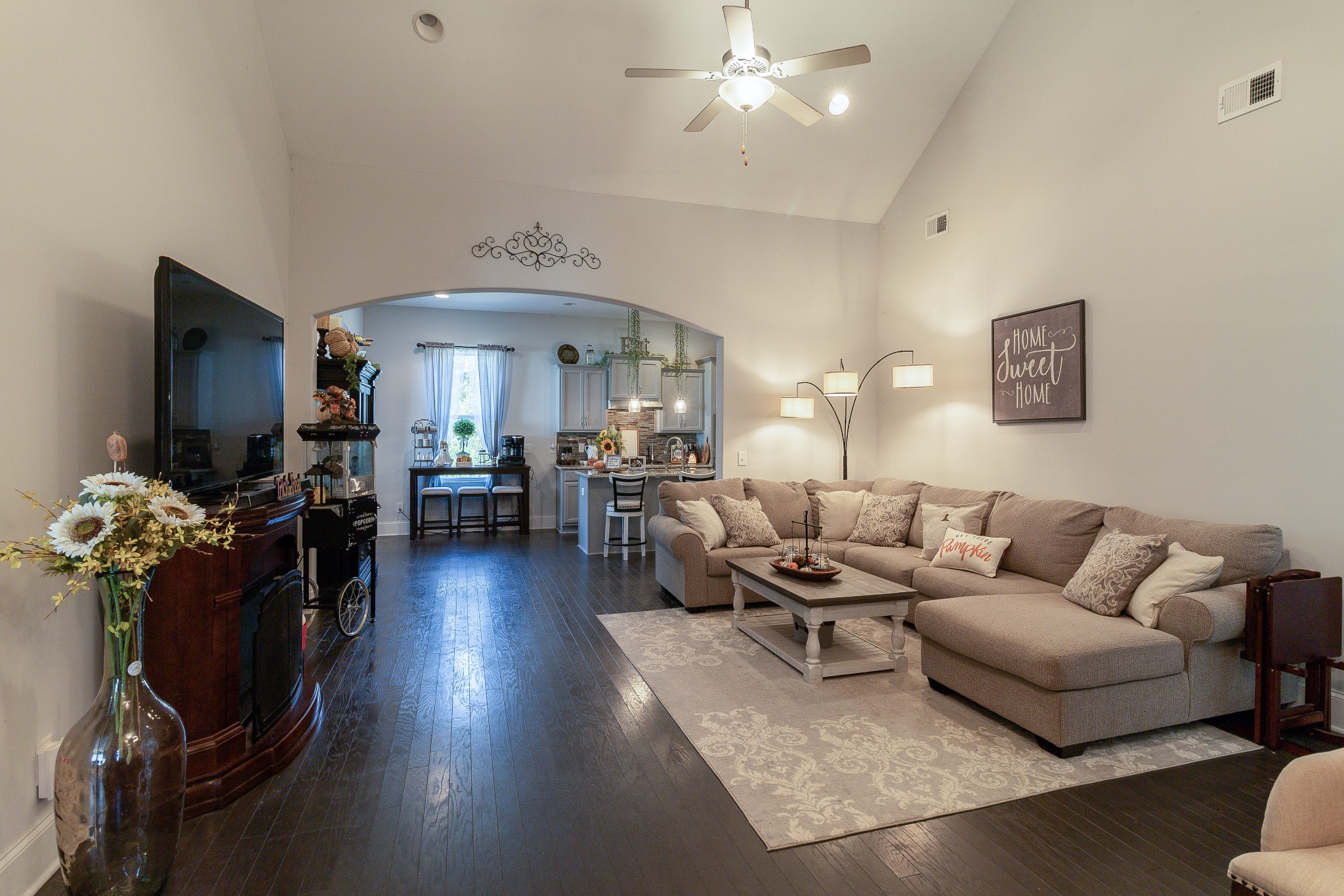 265 Lexington Cir