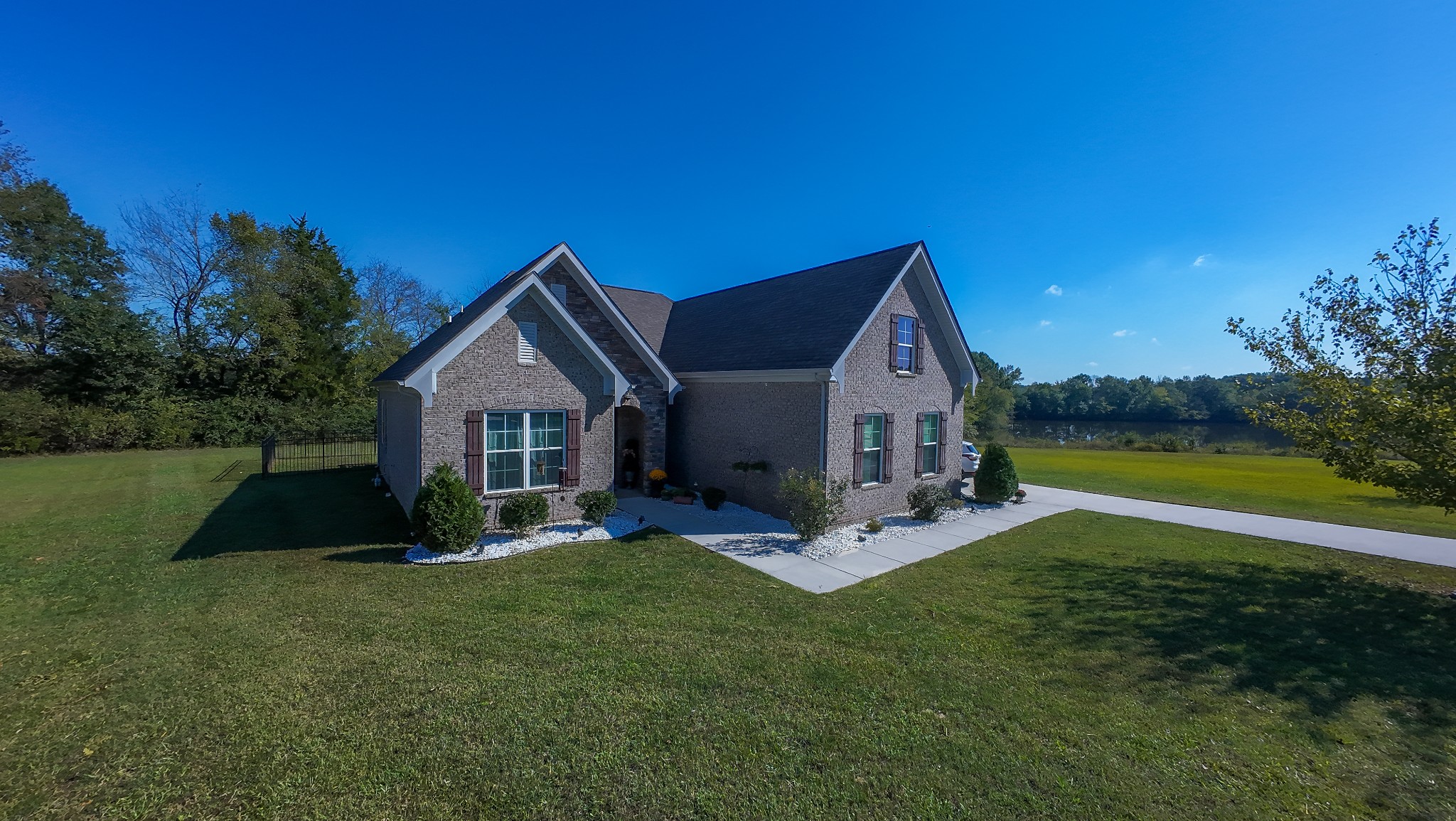 265 Lexington Cir