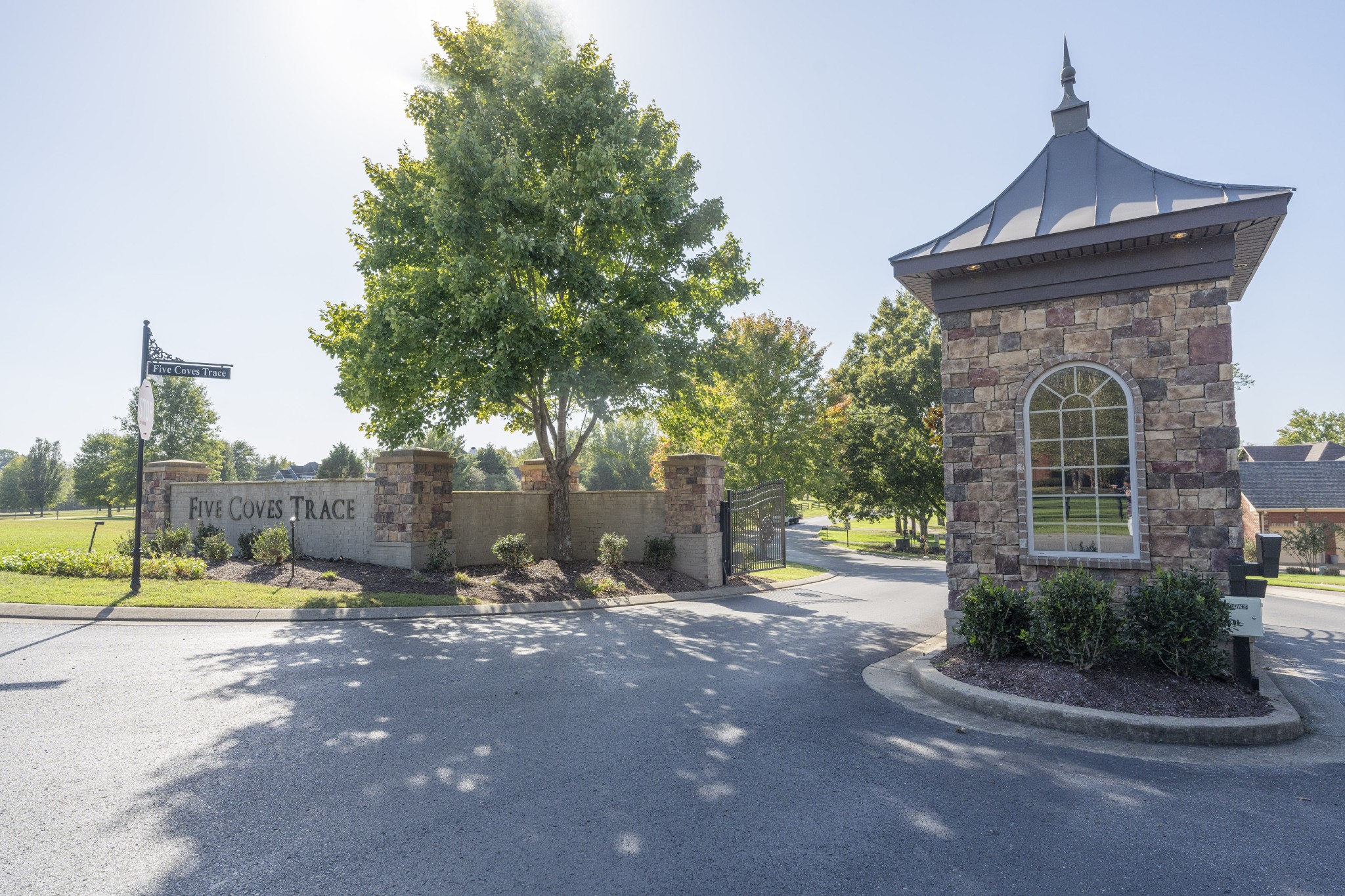 1011 Five Coves Trce