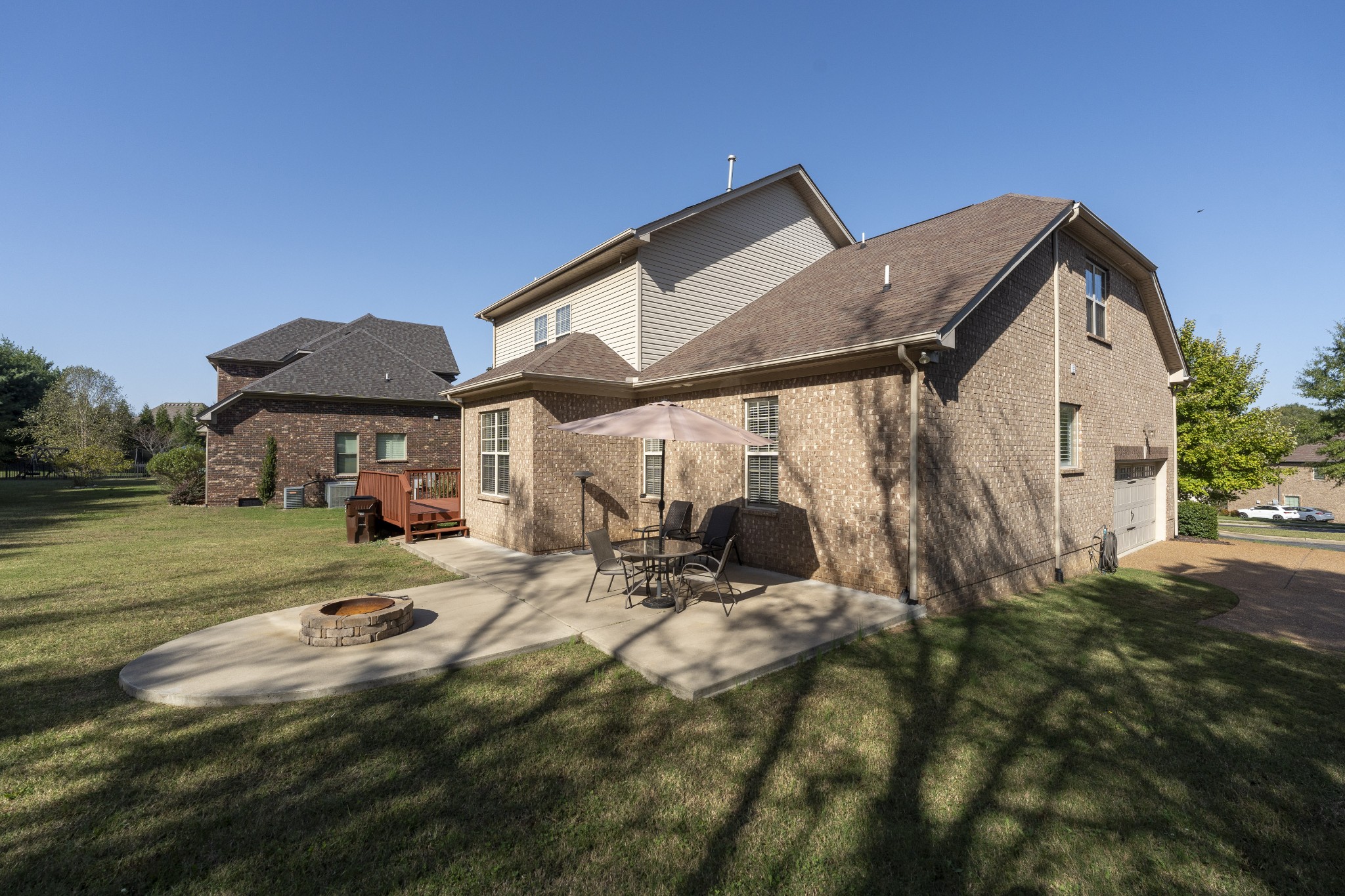 1011 Five Coves Trce