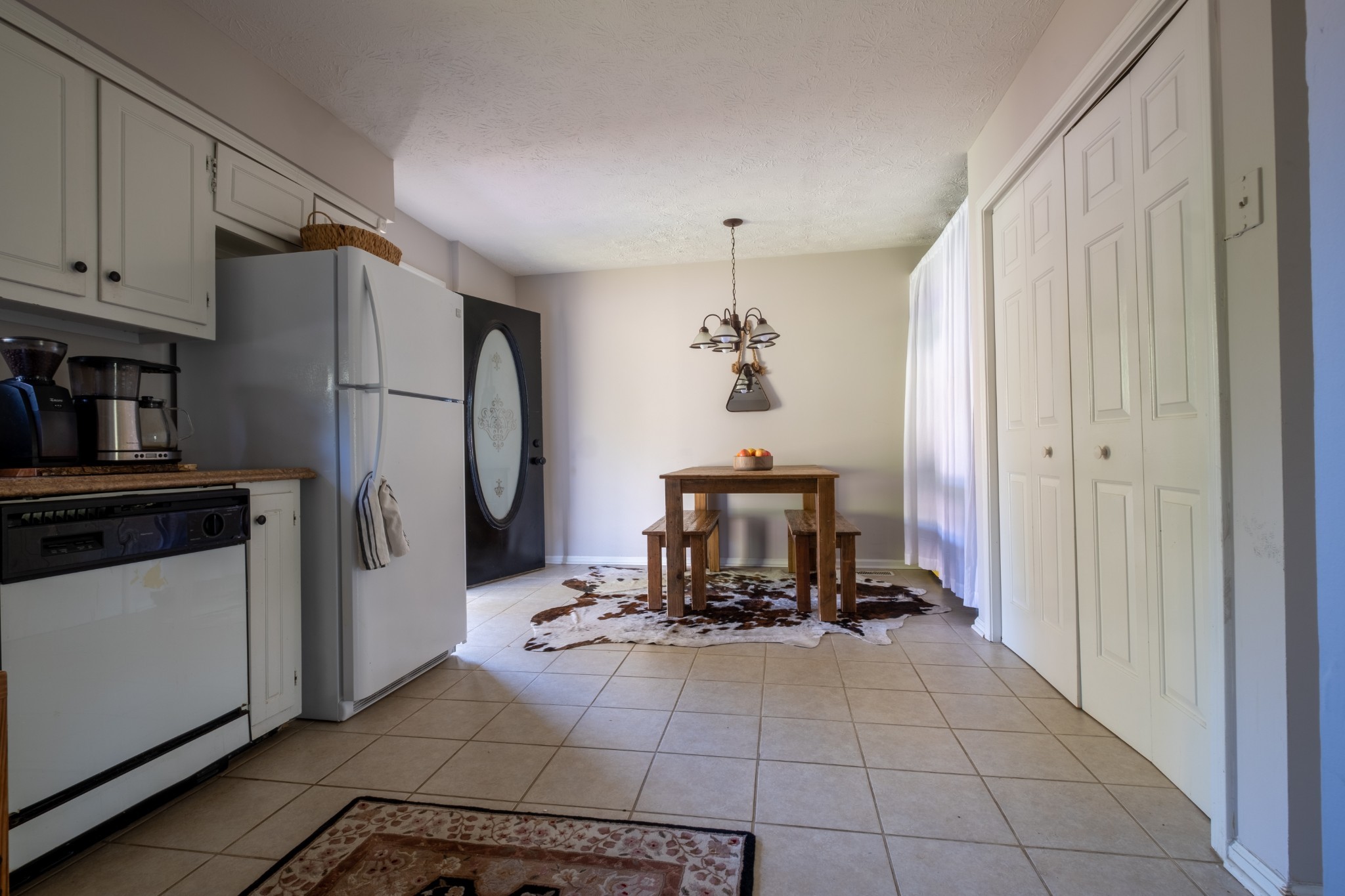 4798 Trousdale Dr