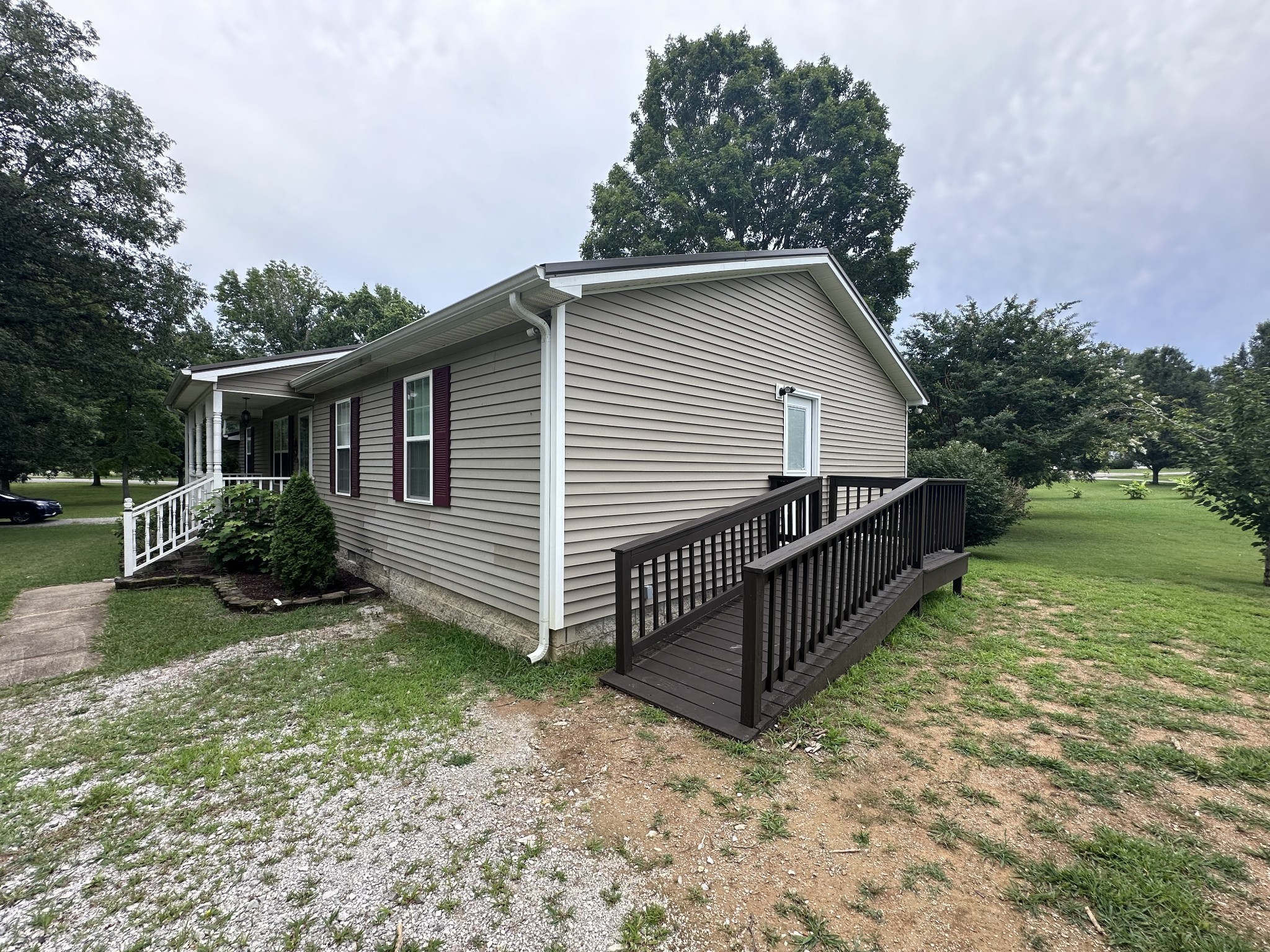 698 Vernon Winton Rd