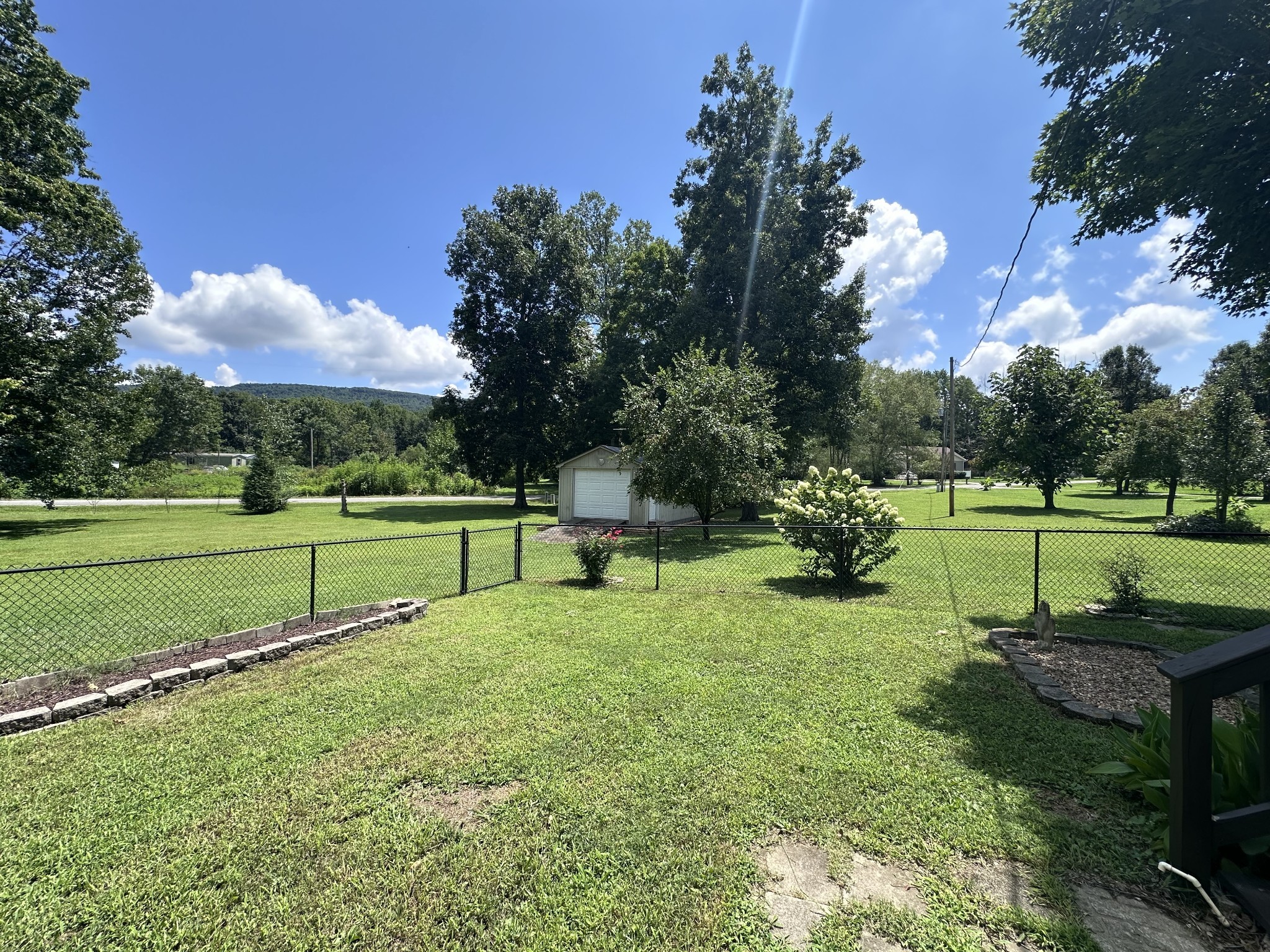 698 Vernon Winton Rd