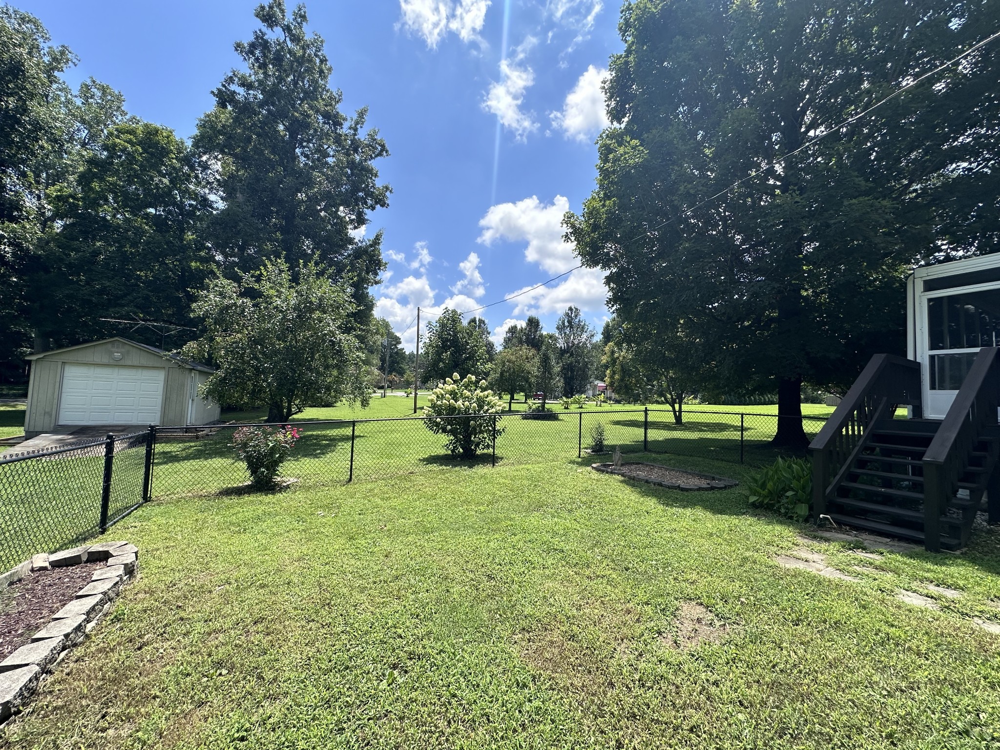698 Vernon Winton Rd