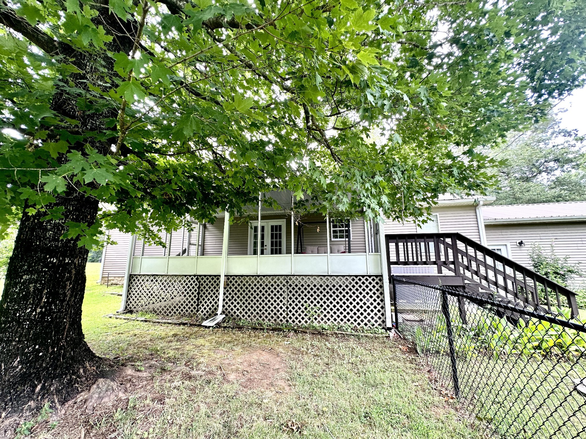 698 Vernon Winton Rd