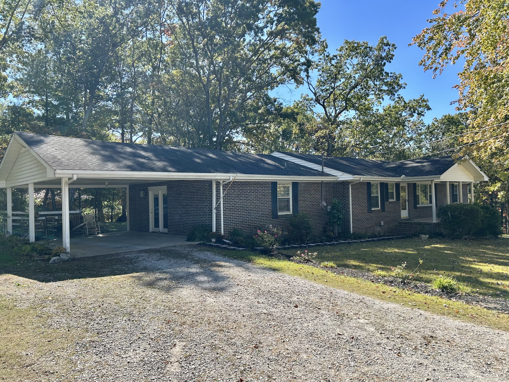 823 Toliver Lake Rd