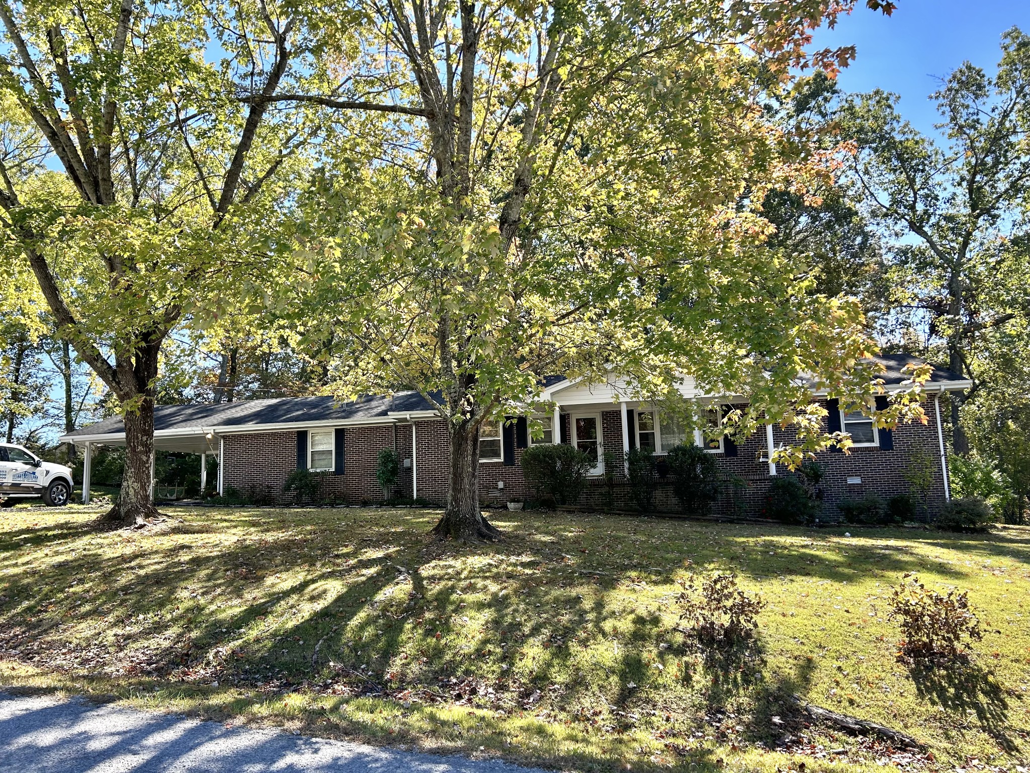 823 Toliver Lake Rd