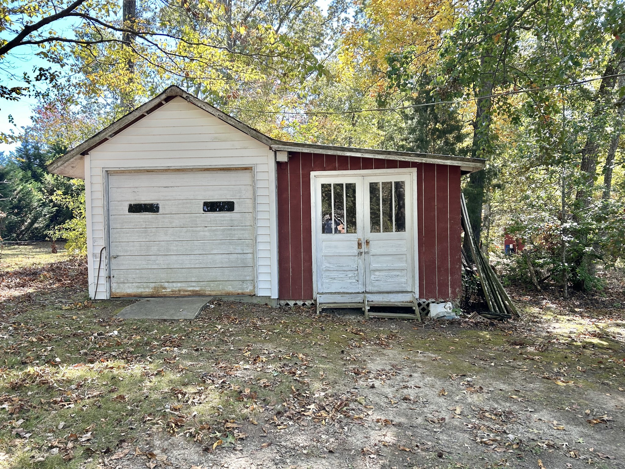 823 Toliver Lake Rd