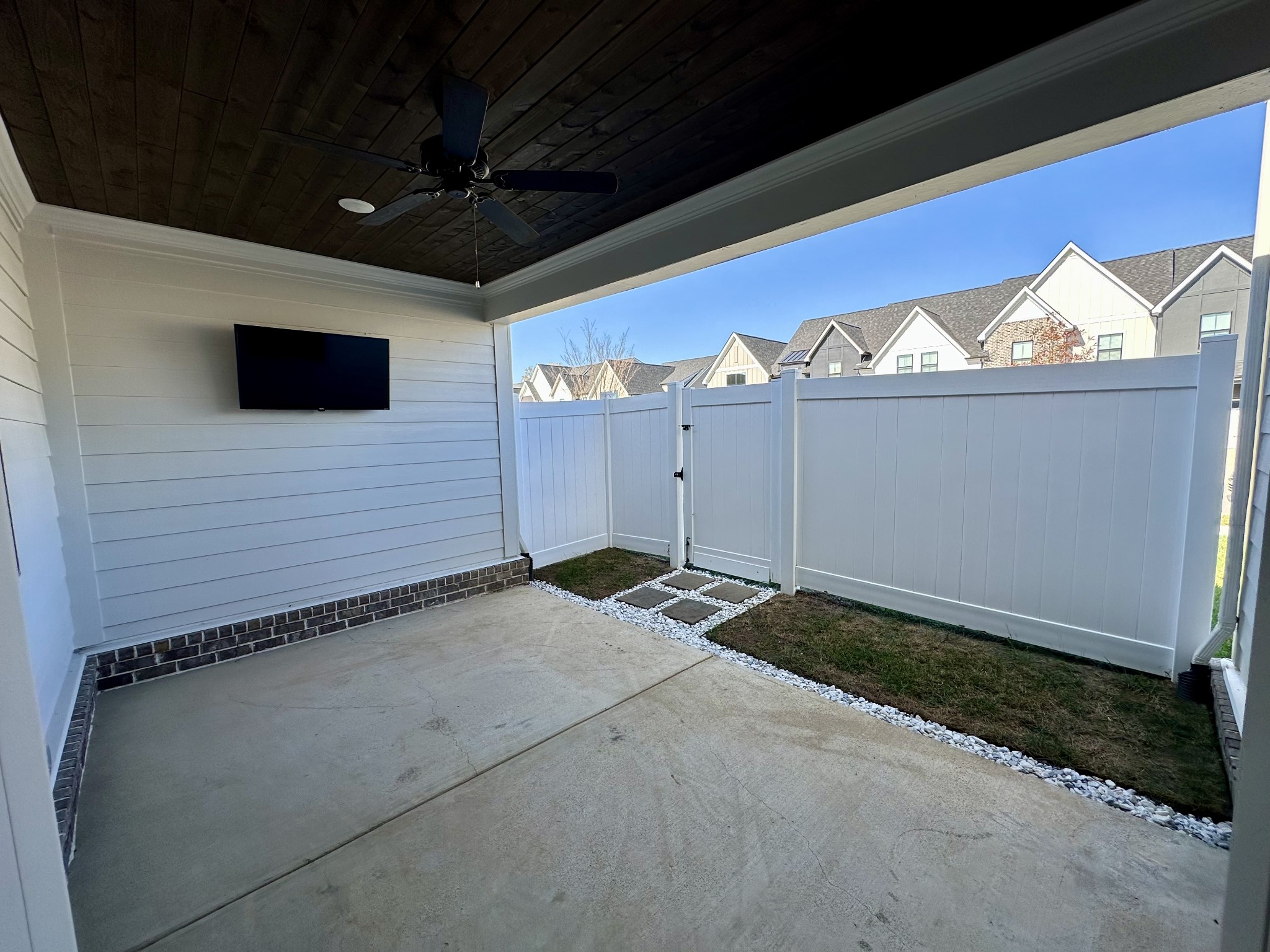 2645 Bramblewood Ln
