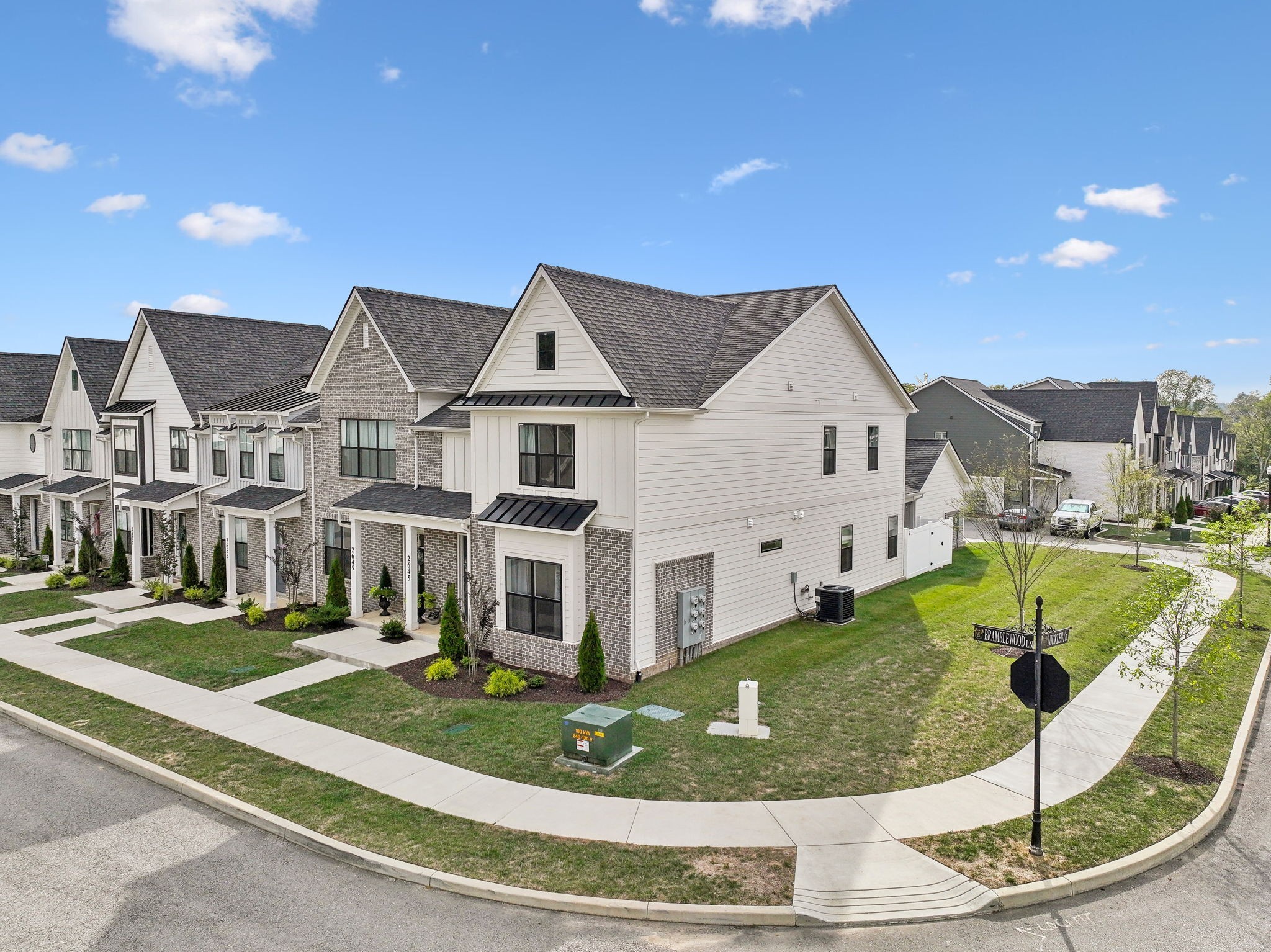2645 Bramblewood Ln