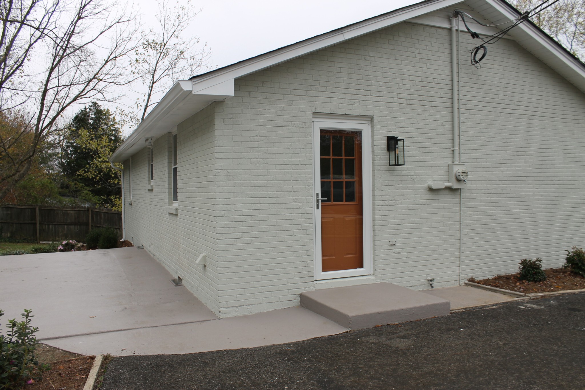 206 Fischer Dr